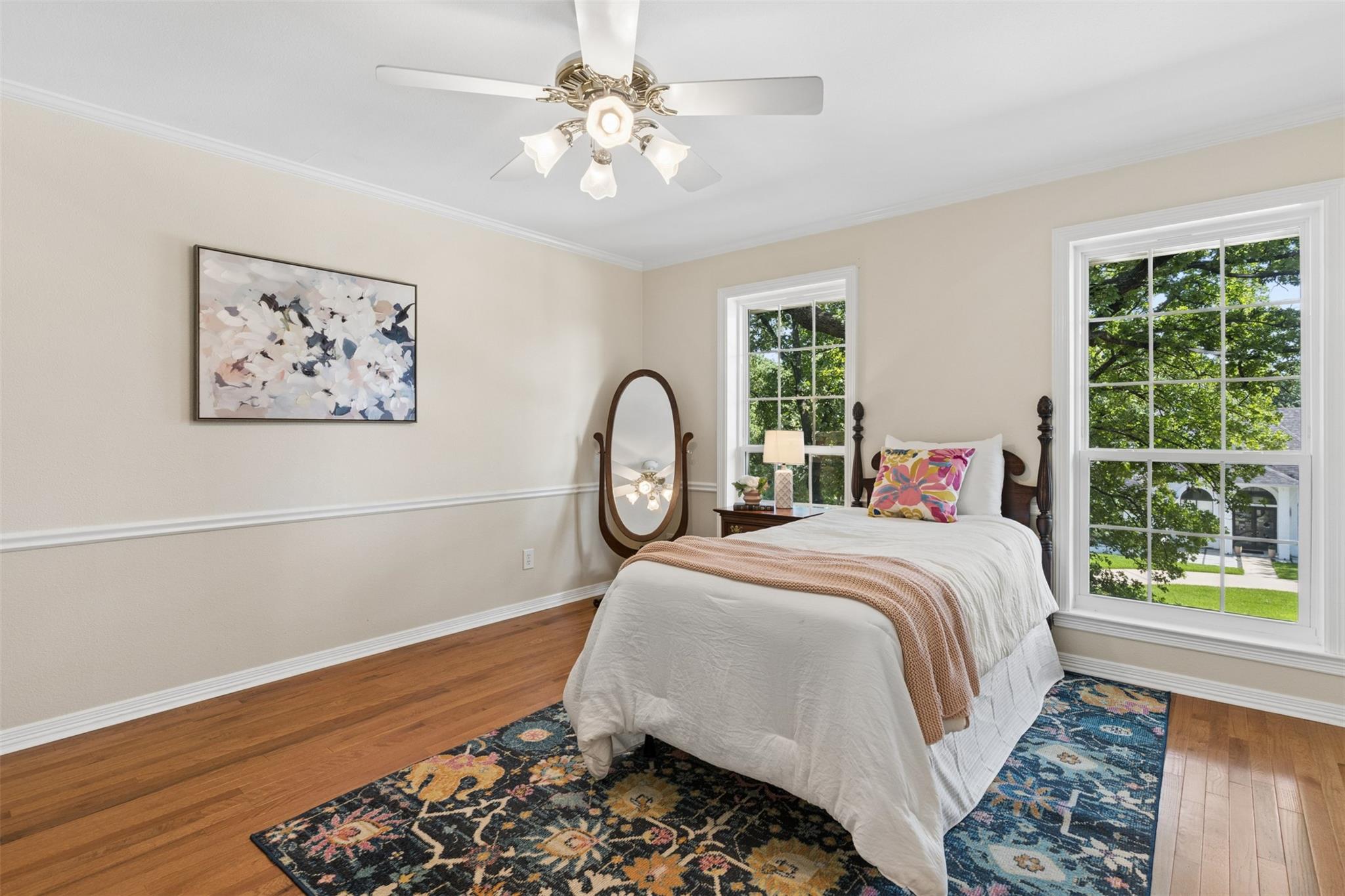 property viewer photo 7