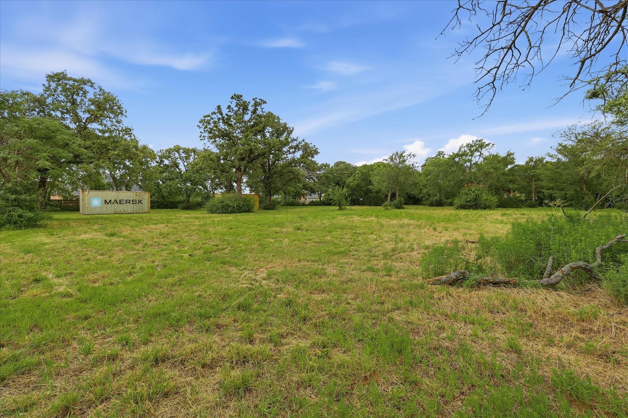 main property photo 5