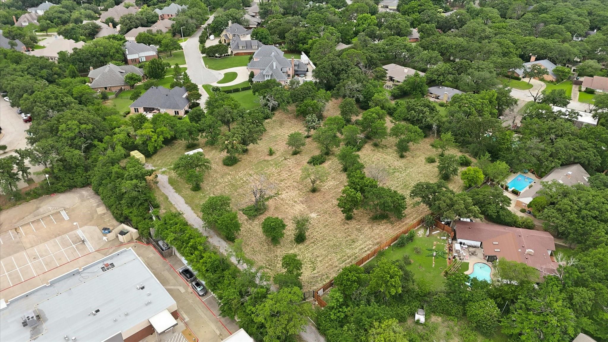 main property photo 9