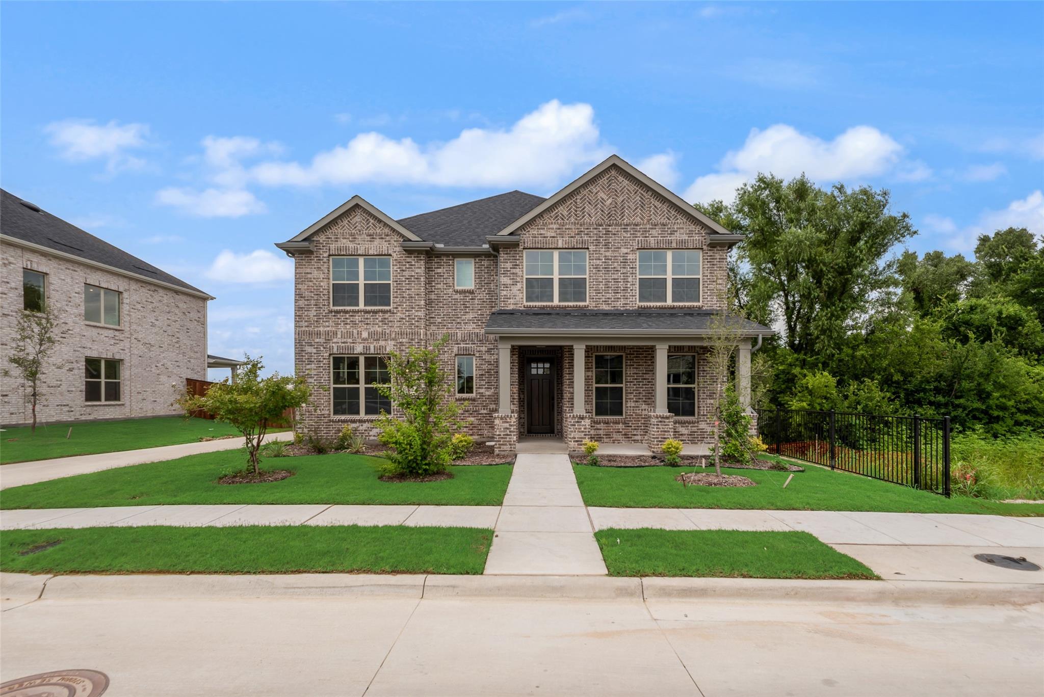 main property photo 31