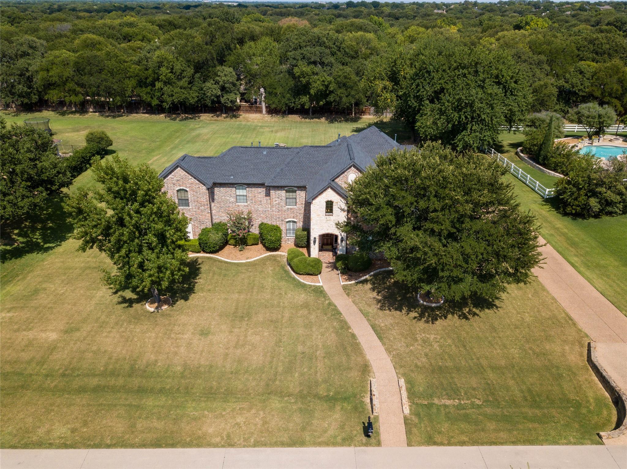 main property photo 29