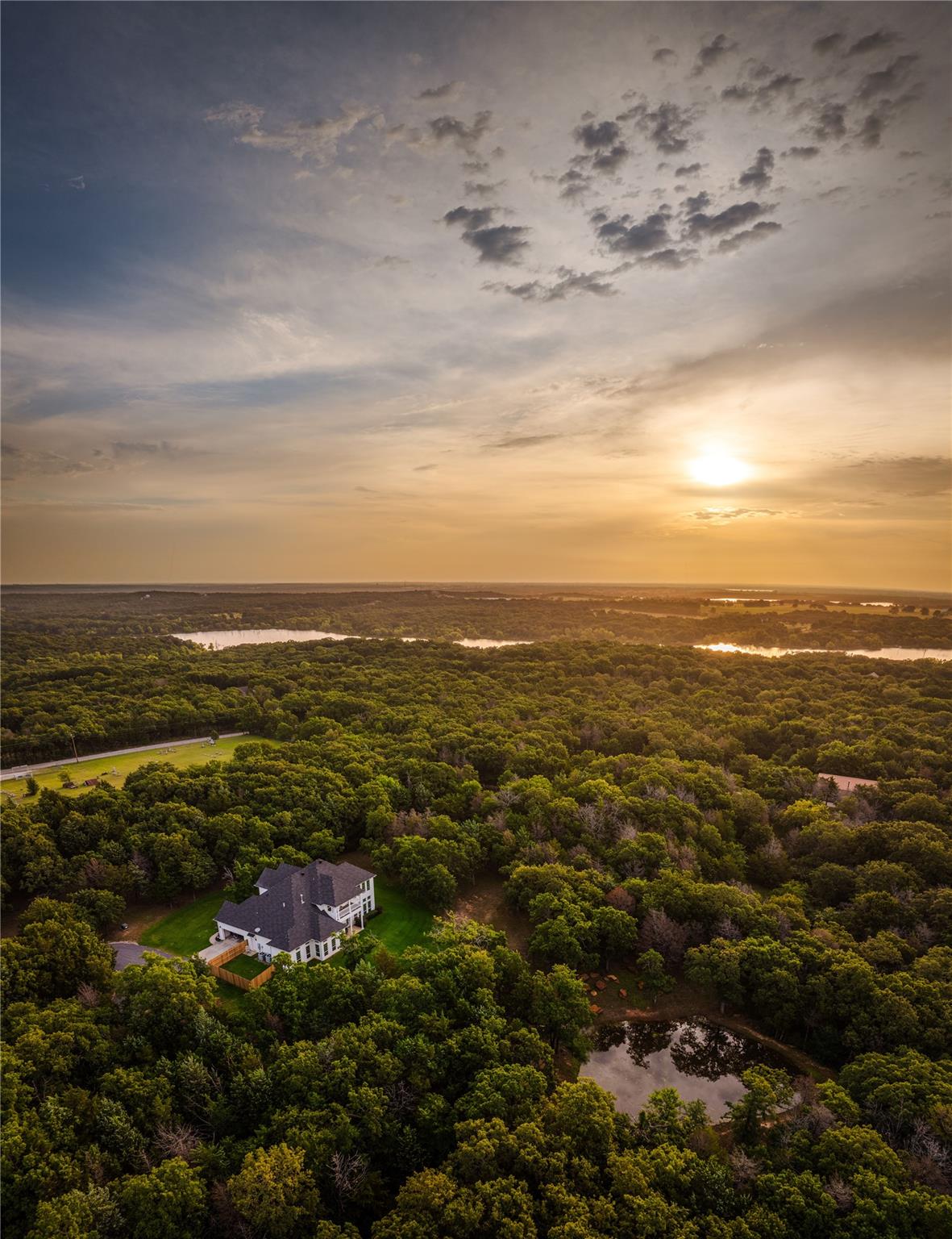 main property photo 34
