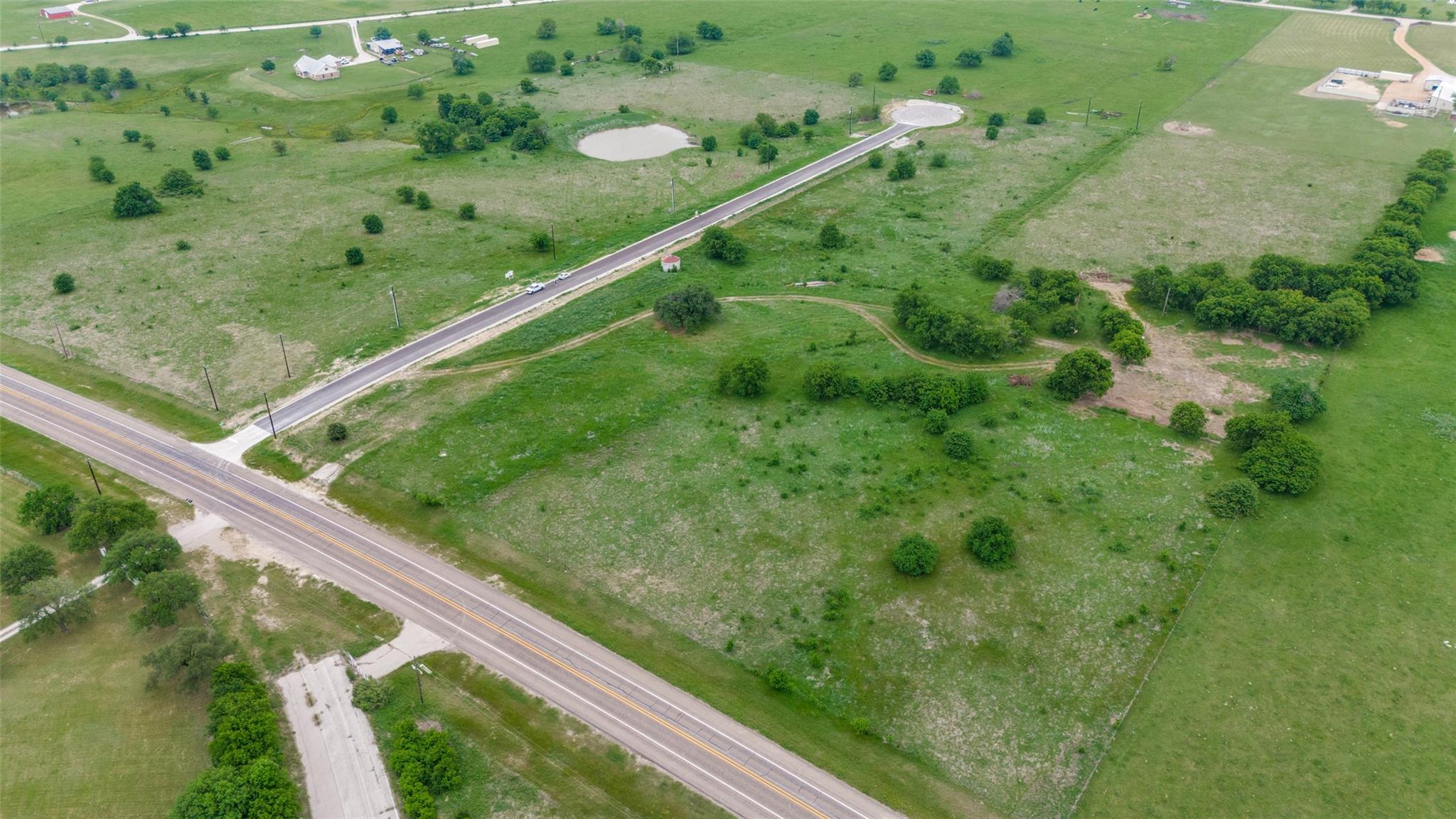 main property photo 3