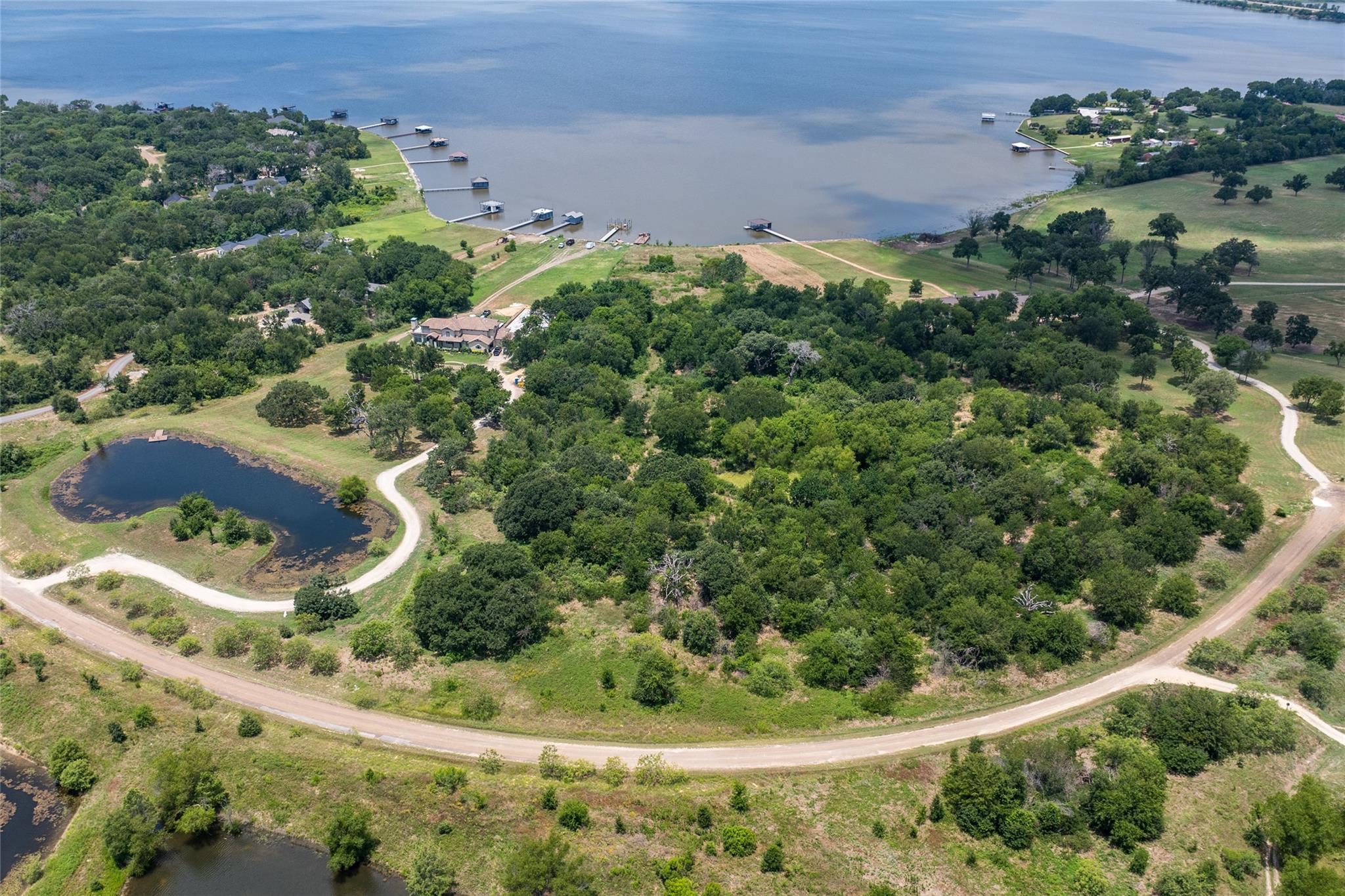 main property photo 8