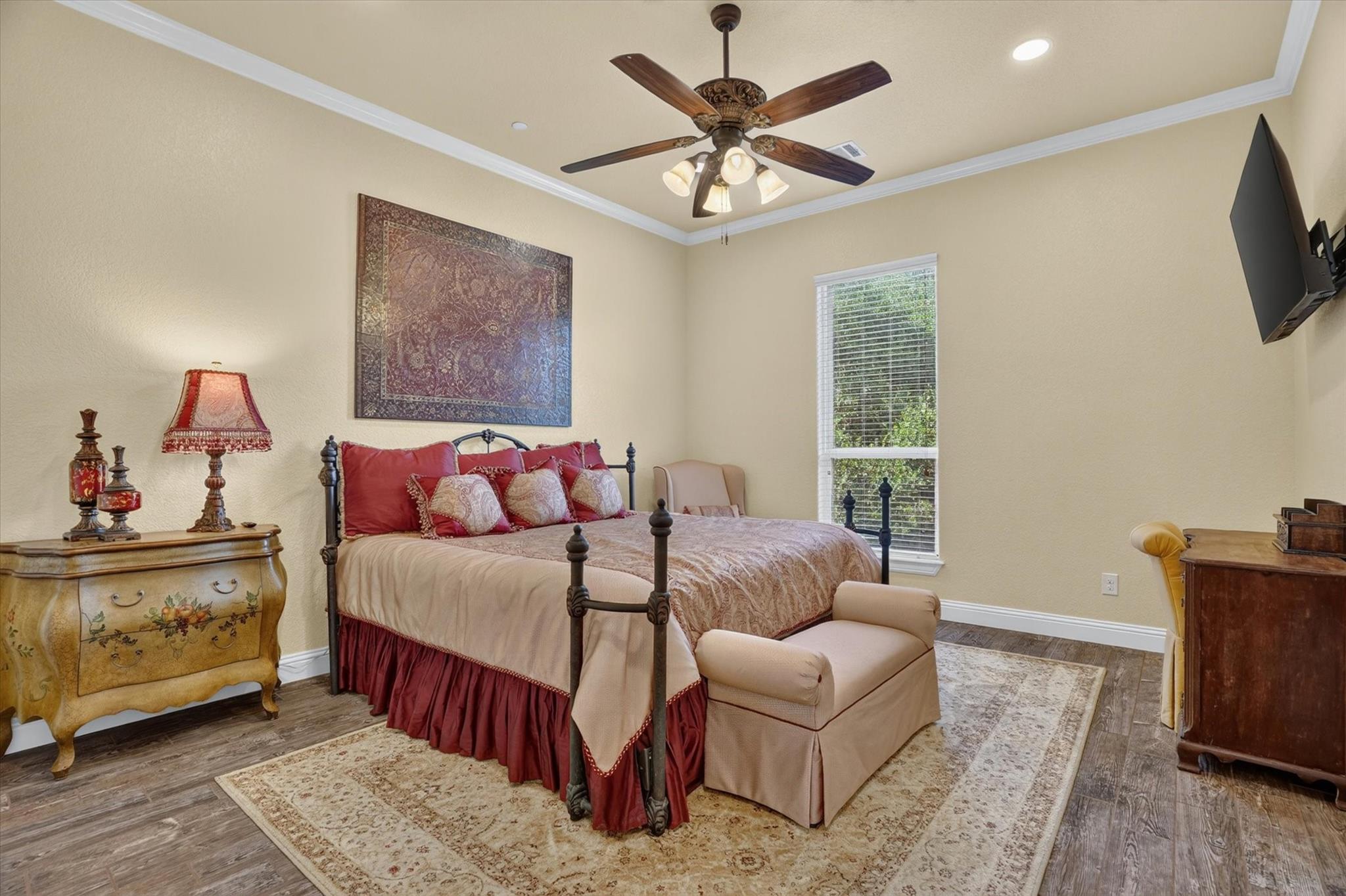 main property photo 21
