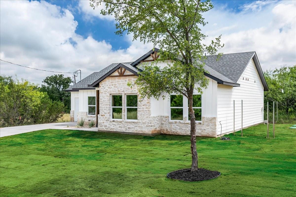 property viewer photo 2