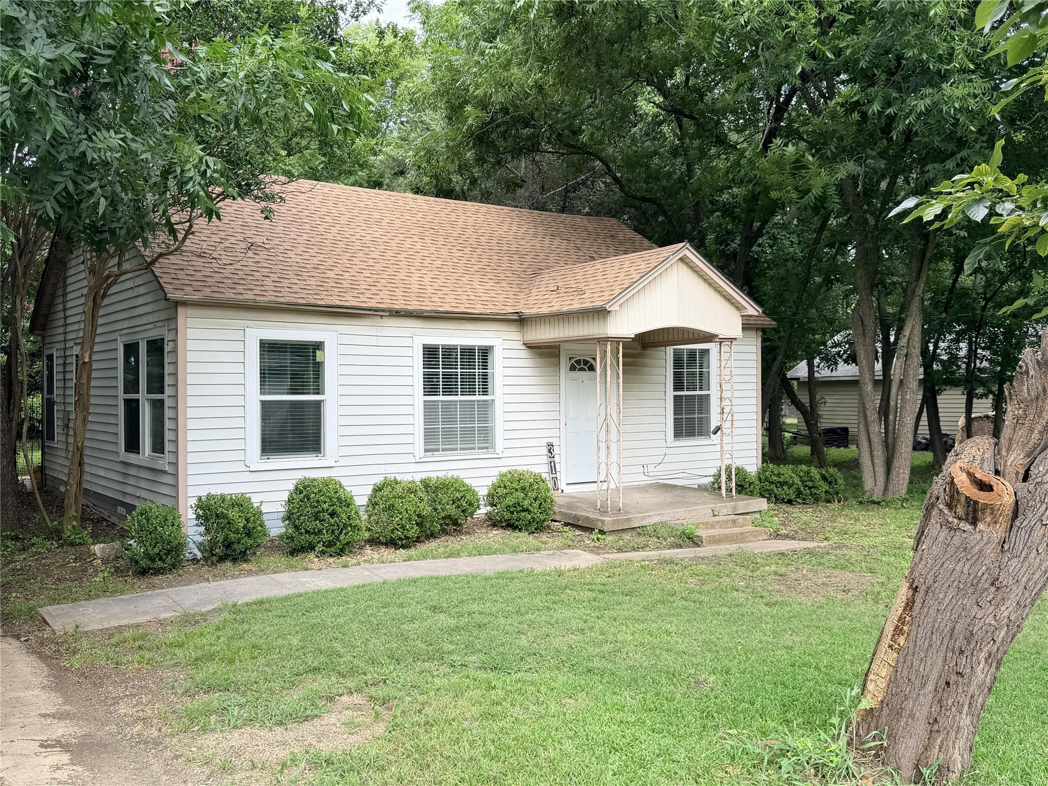 main property photo 22
