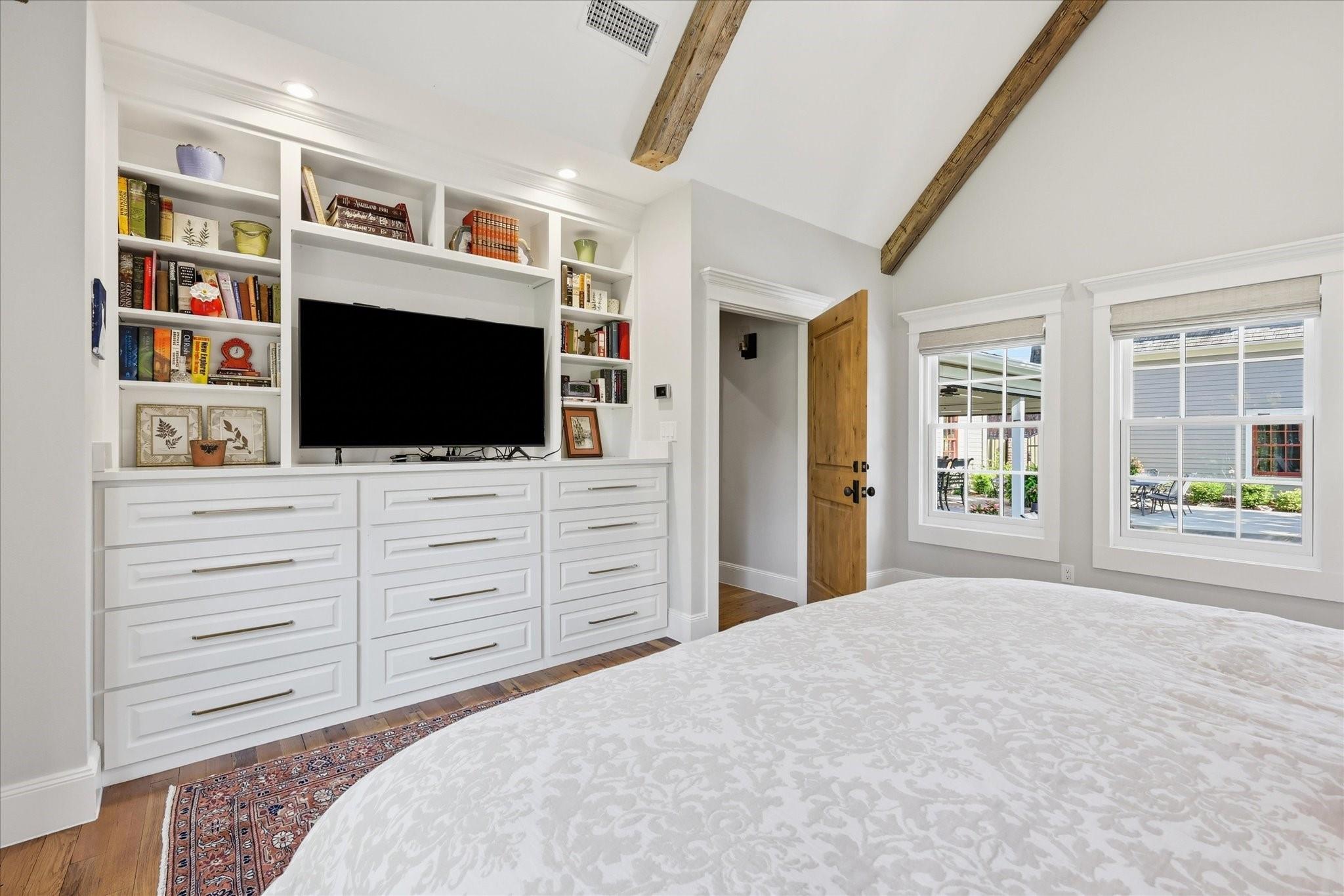 main property photo 16