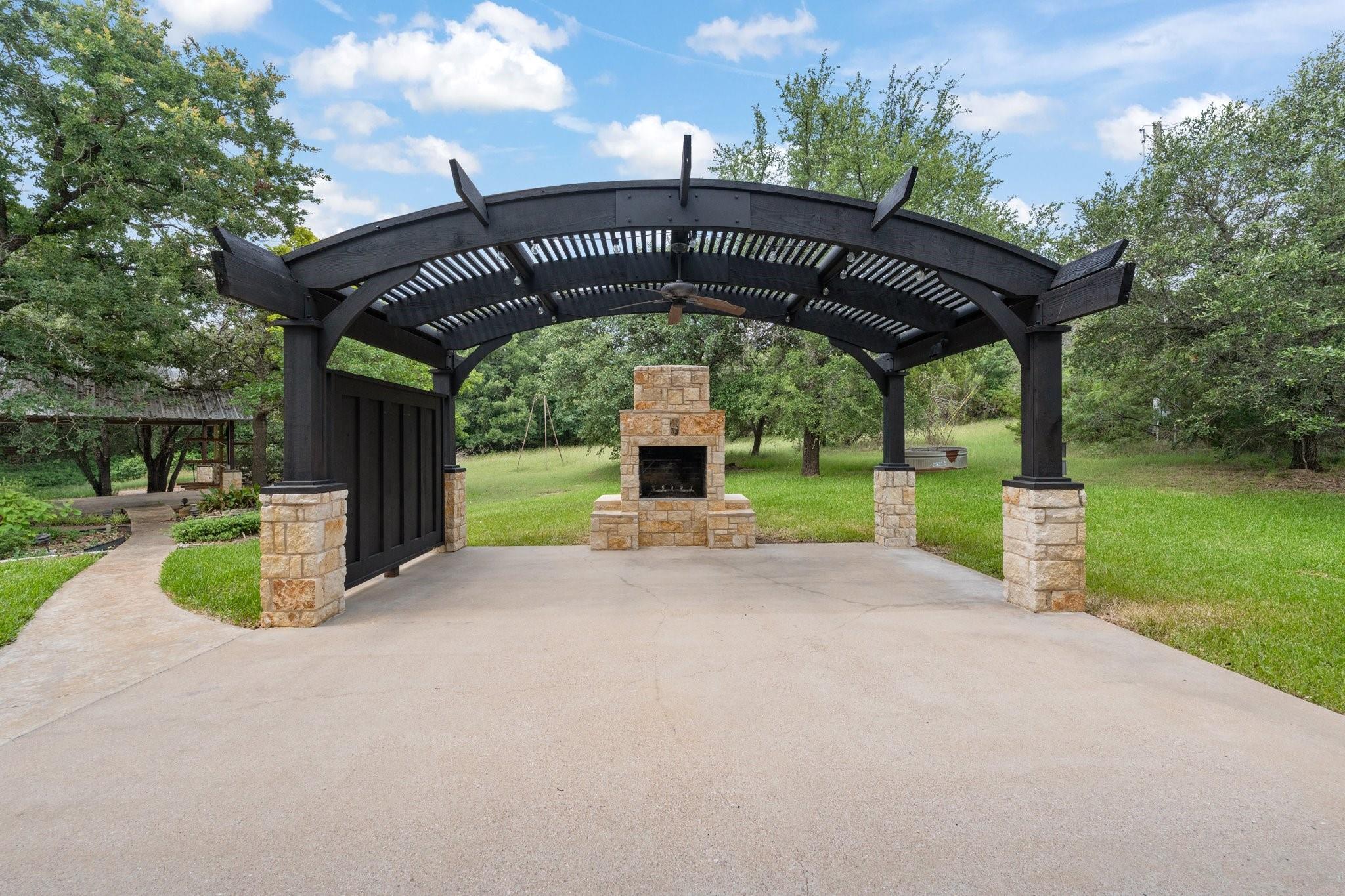 main property photo 26