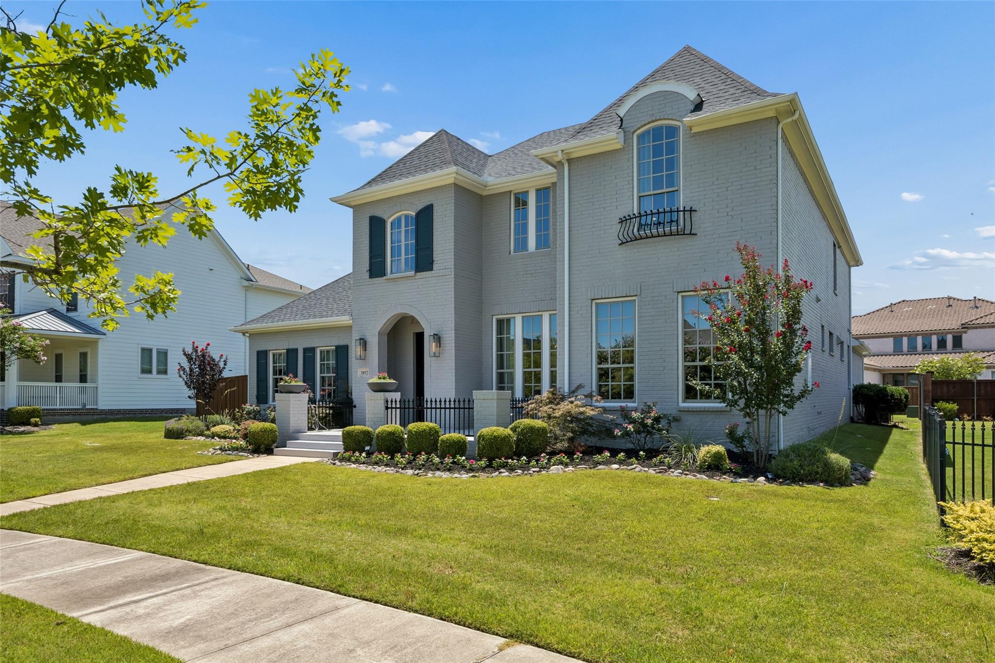 main property photo 2