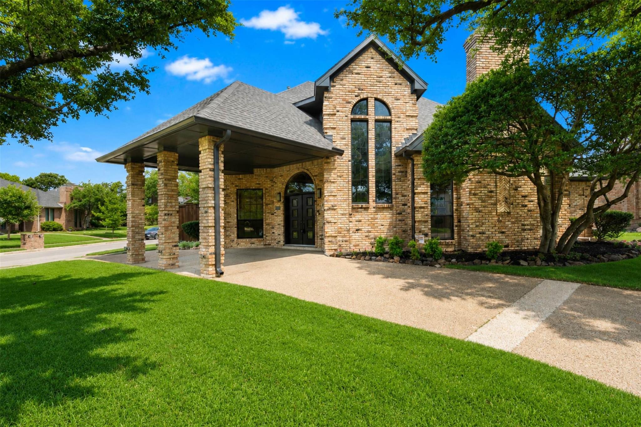 main property photo 2