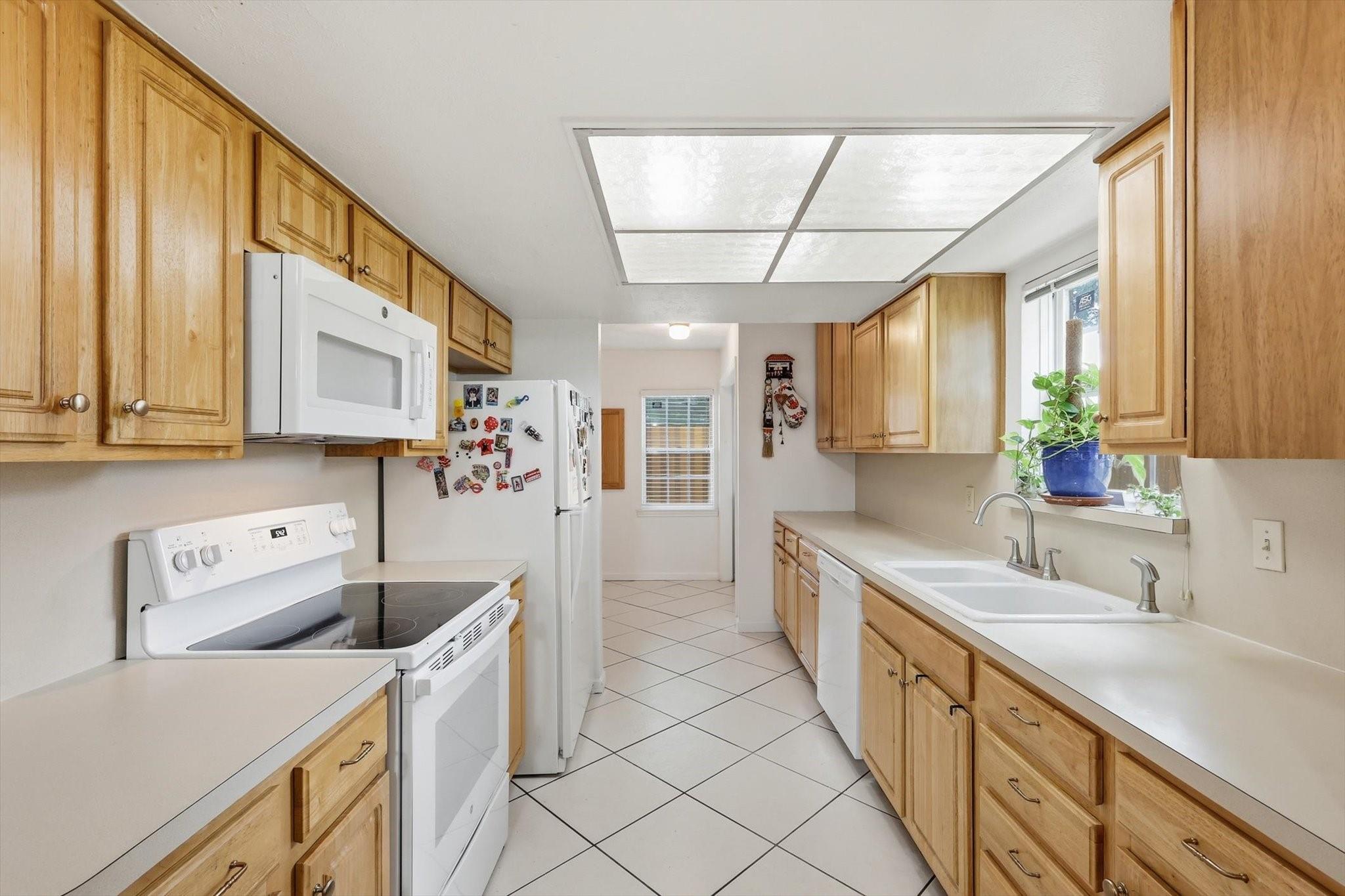 main property photo 13