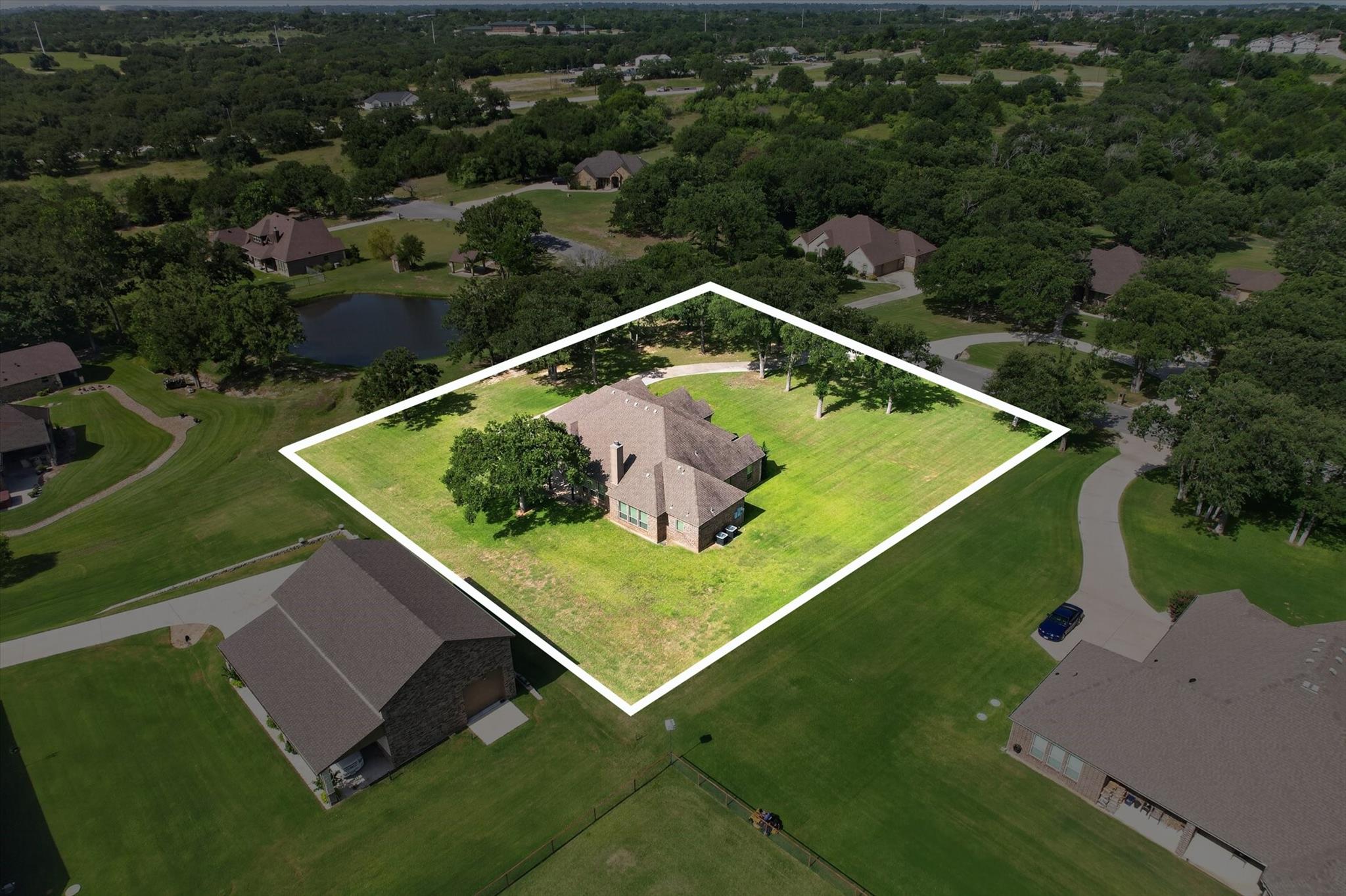 main property photo 30