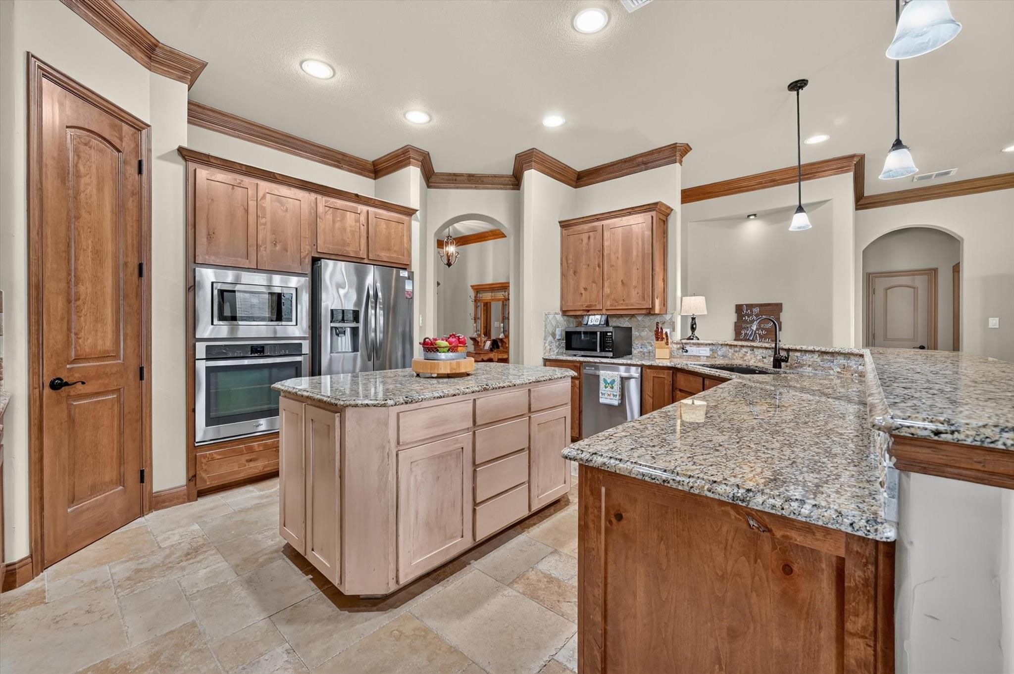 main property photo 6