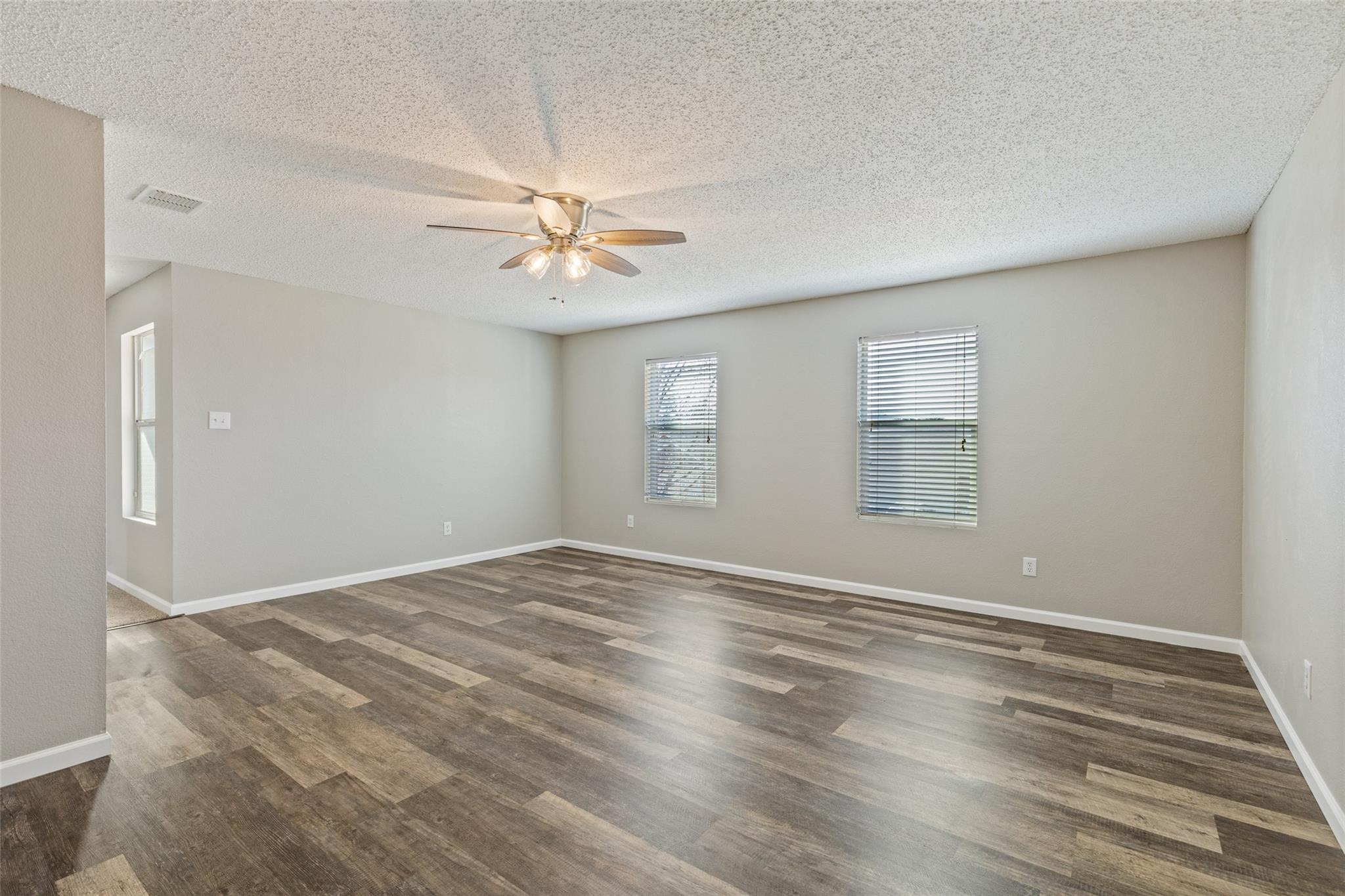 property viewer photo 14