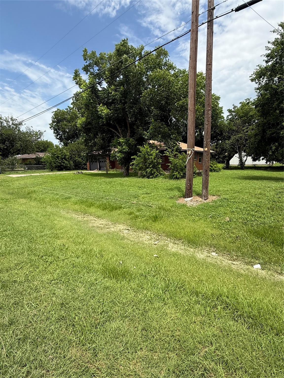main property photo 15