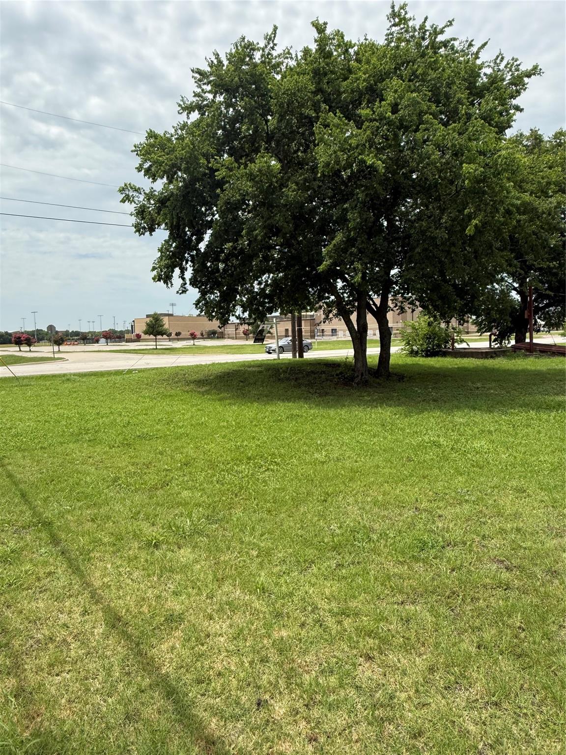 main property photo 5