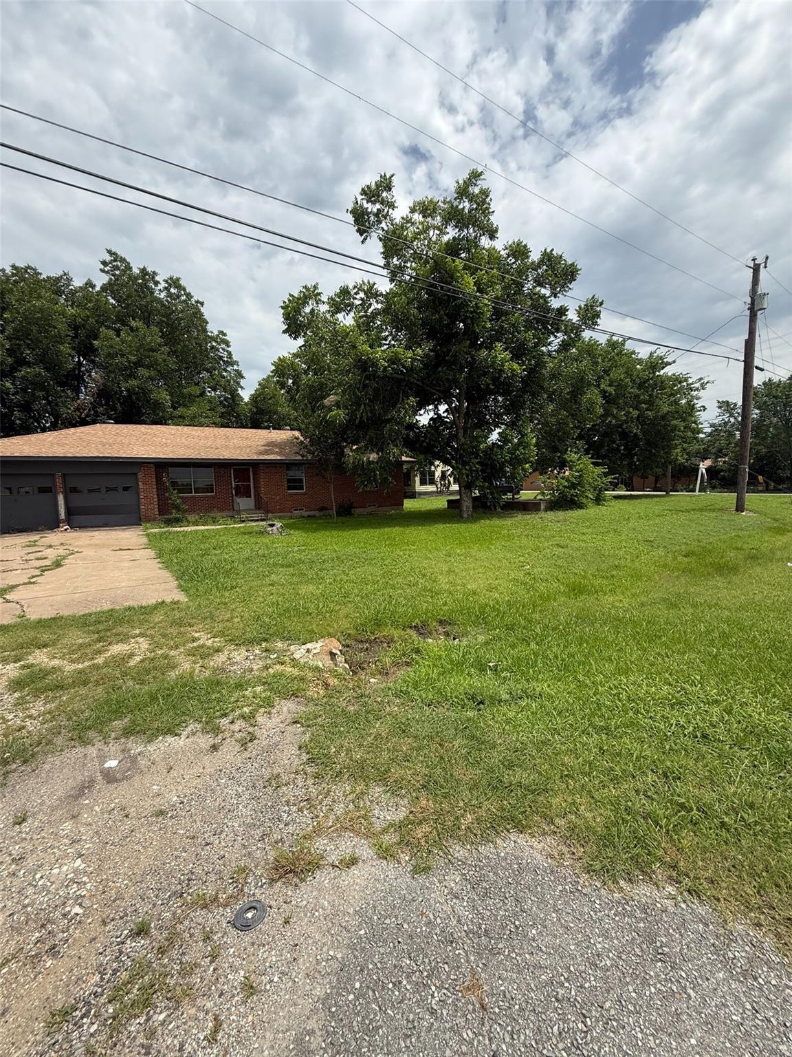 main property photo 8