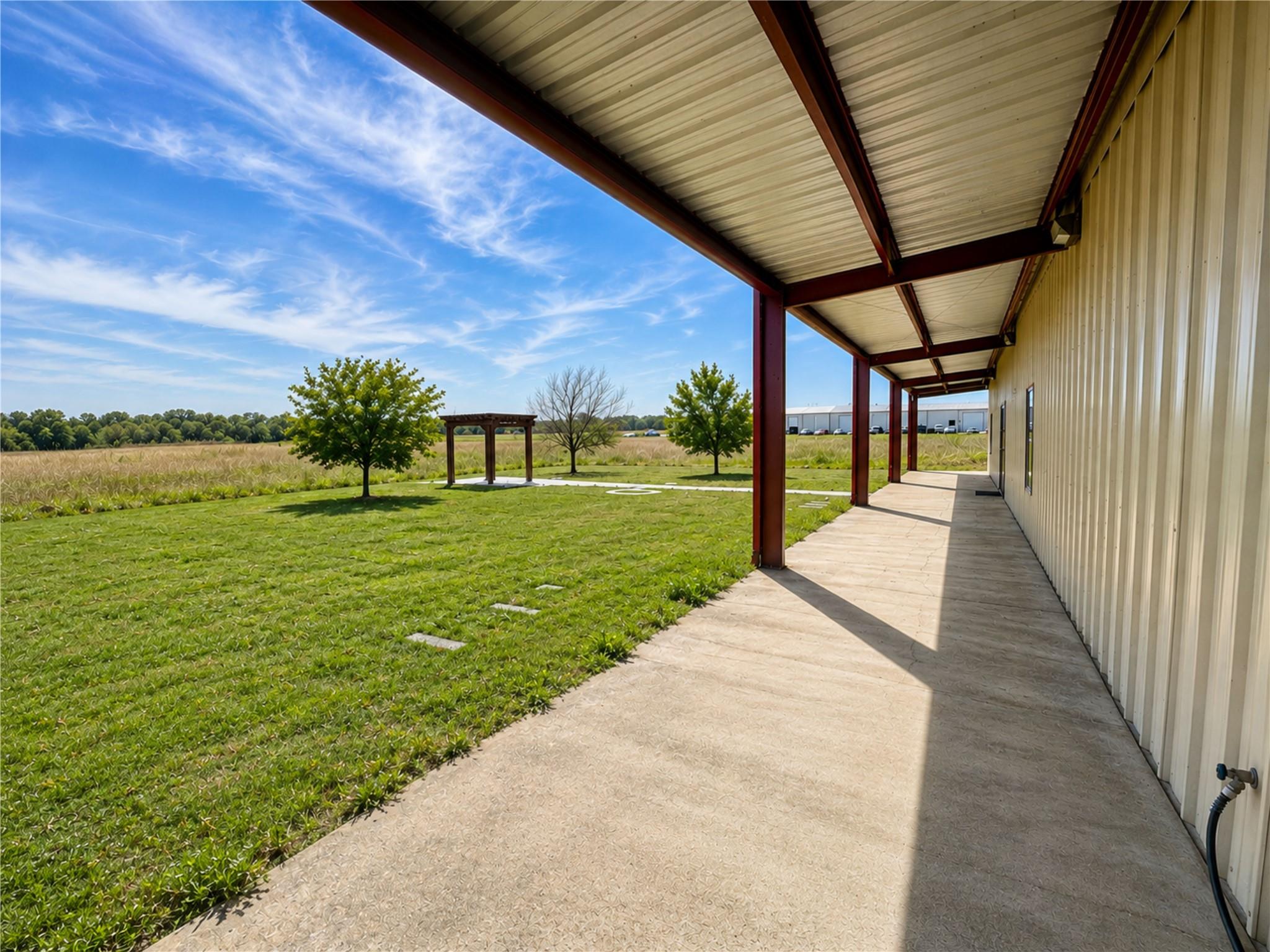 main property photo 18
