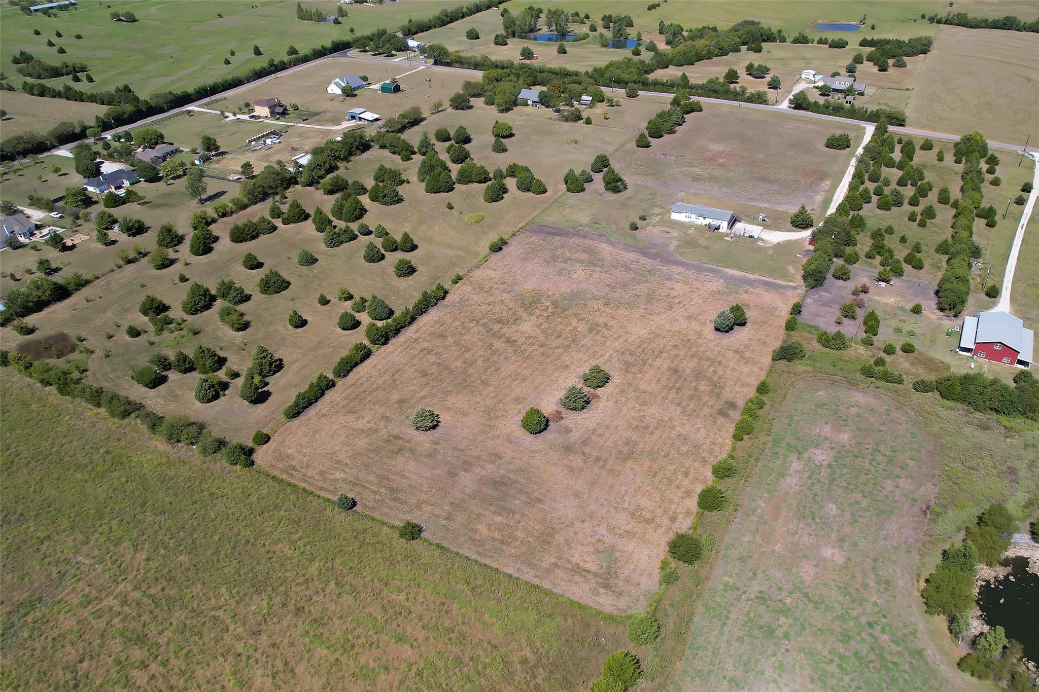 main property photo 20