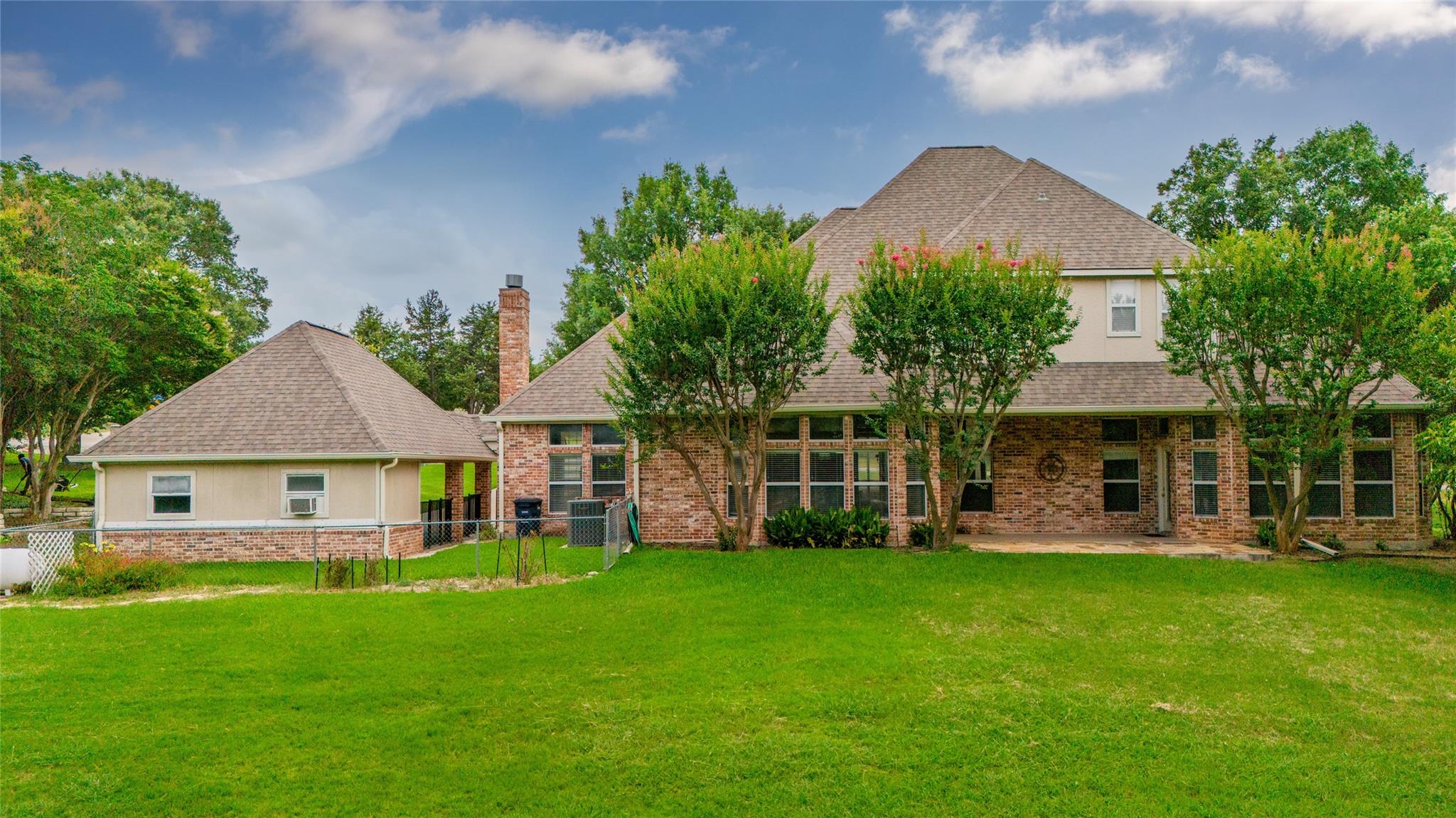 main property photo 33