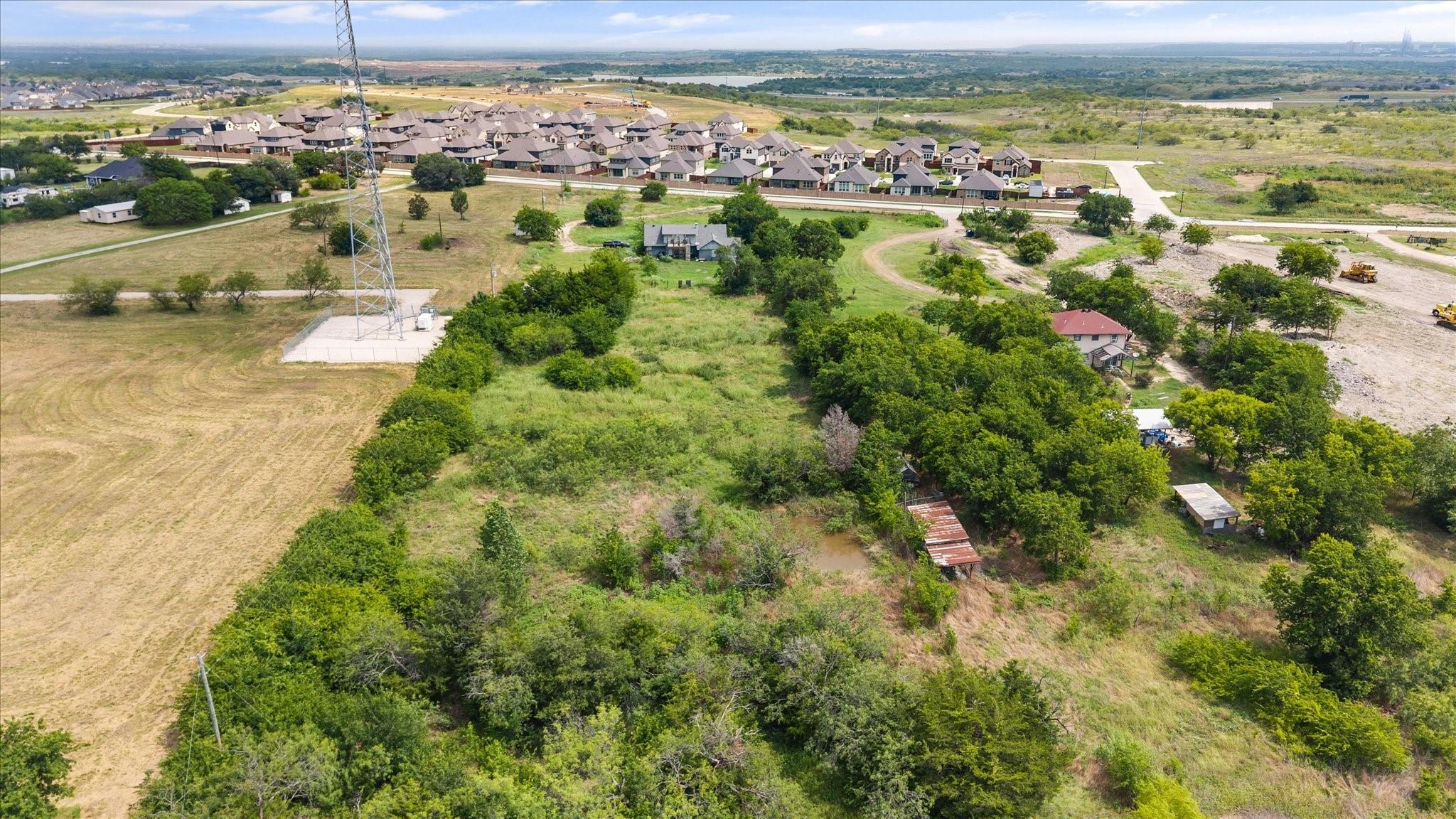 main property photo 8