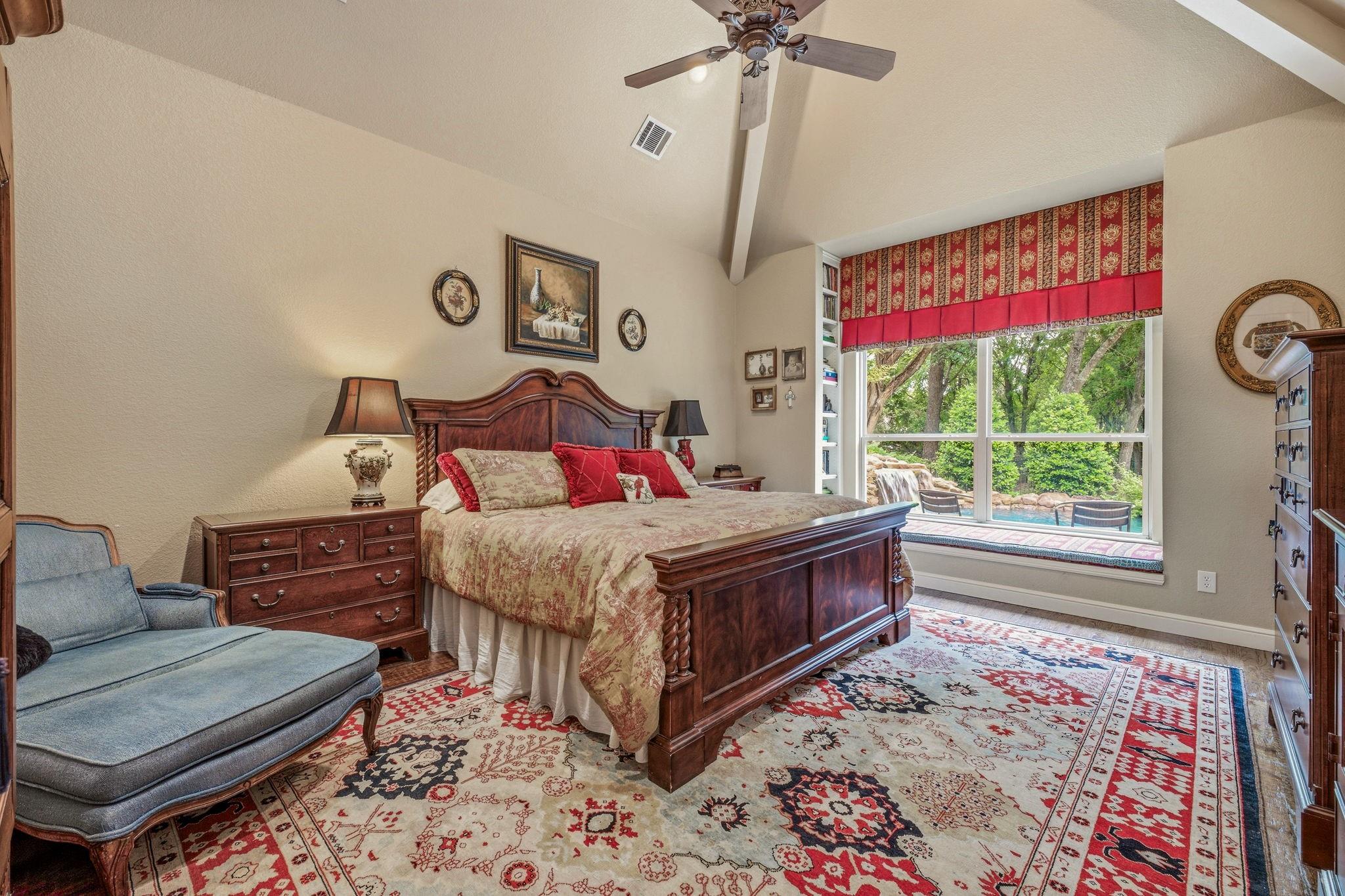 main property photo 17