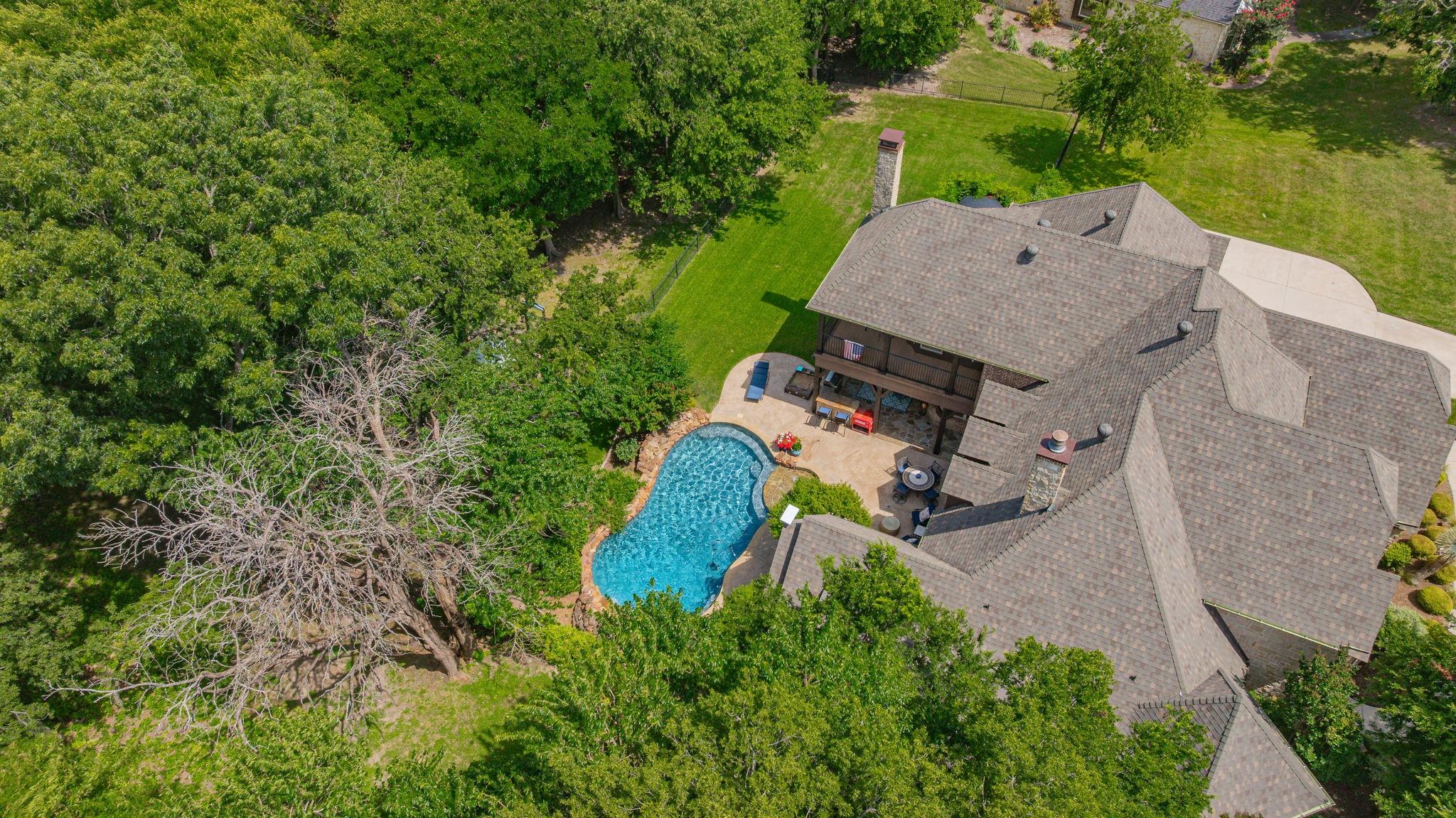 main property photo 4