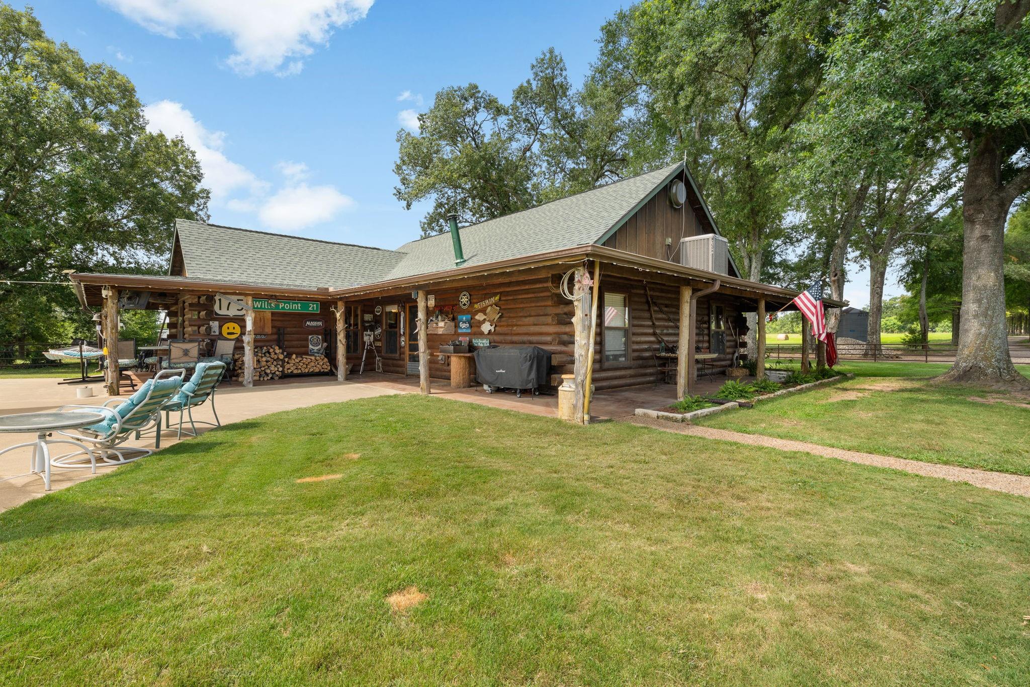 main property photo 2