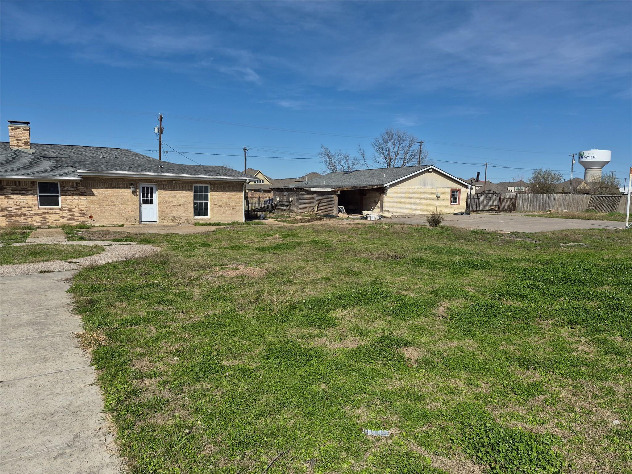 main property photo 2