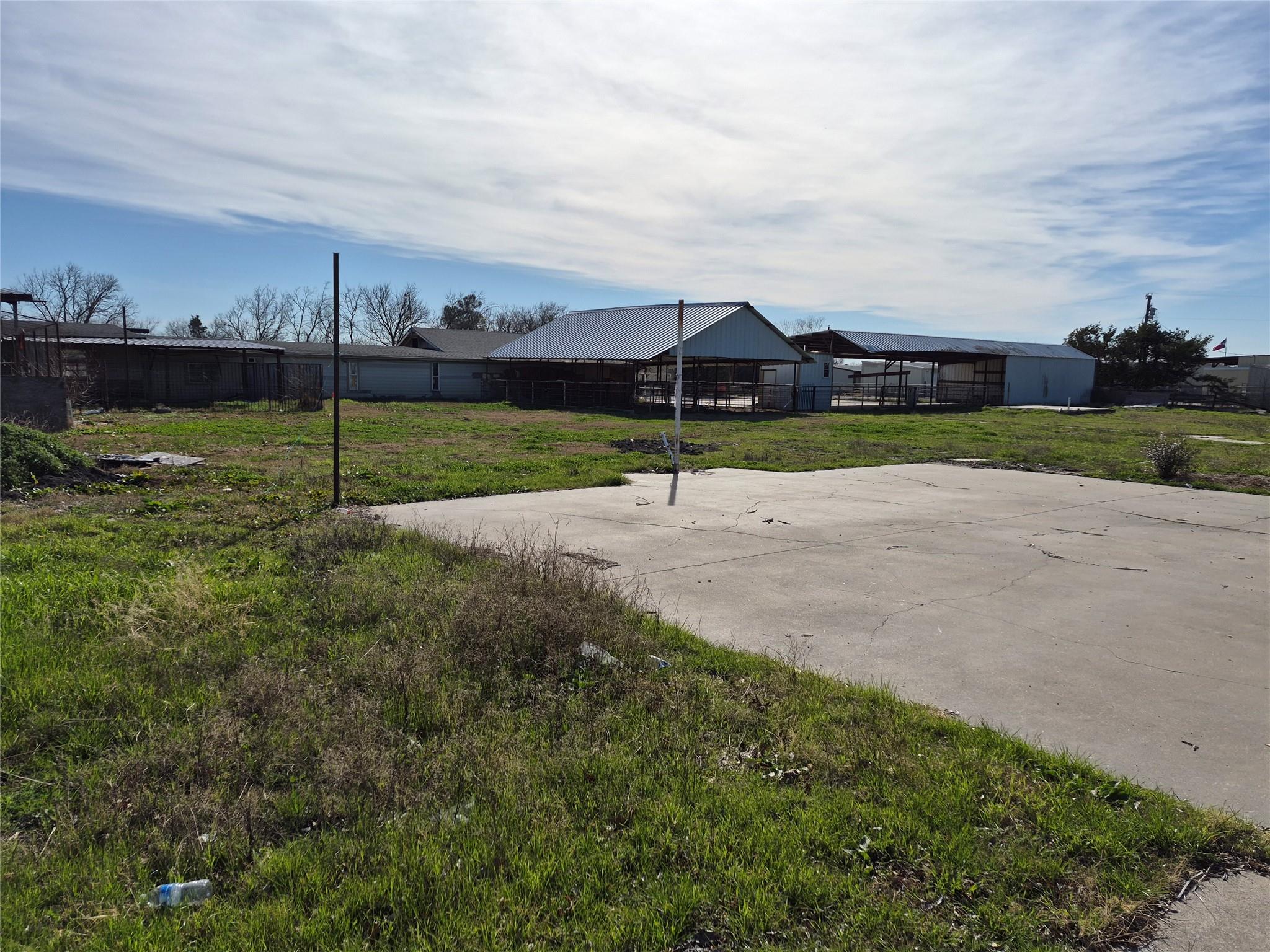 main property photo 5