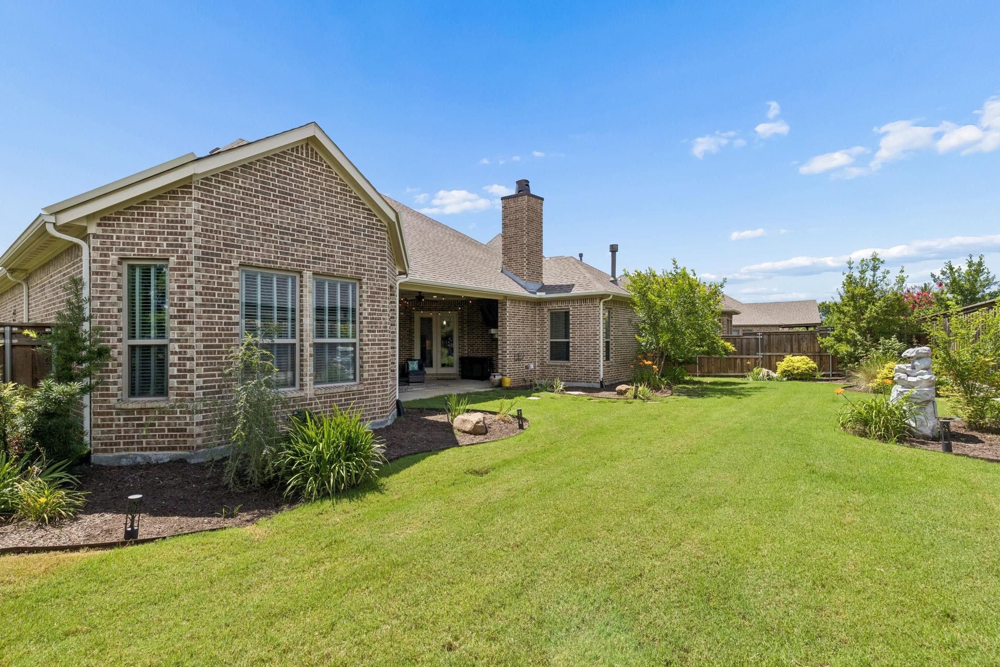 main property photo 25
