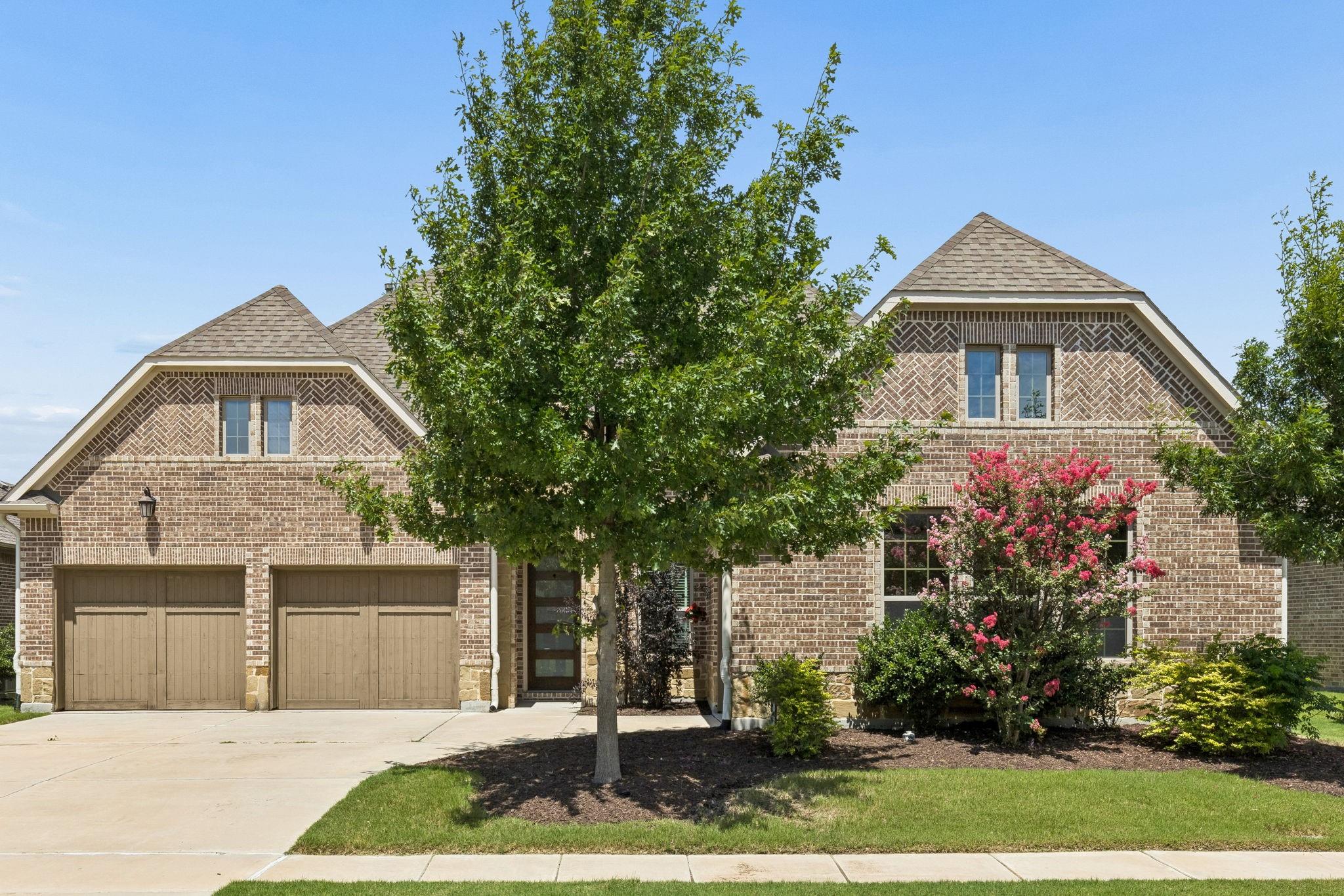 main property photo 31