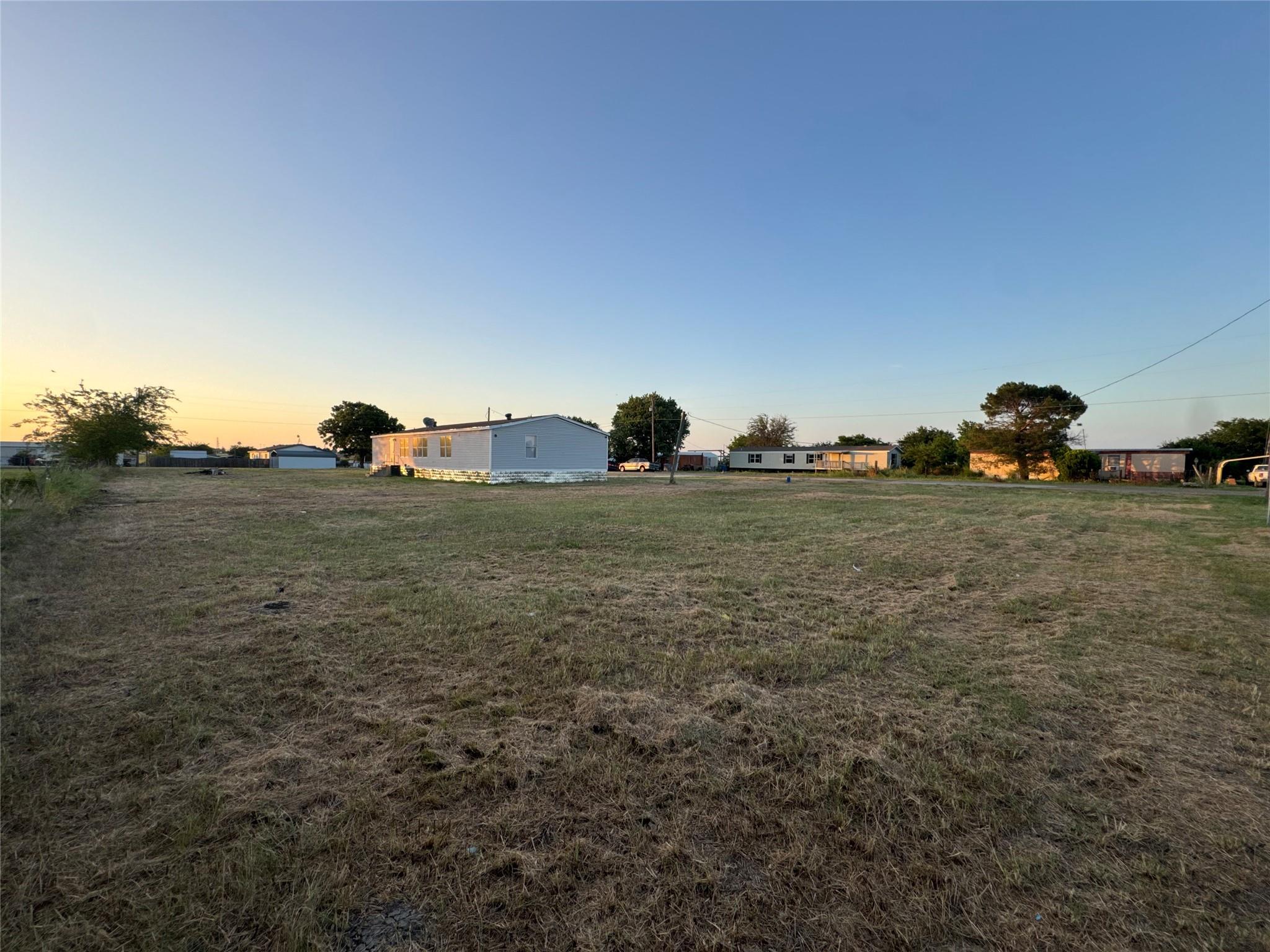 main property photo 10