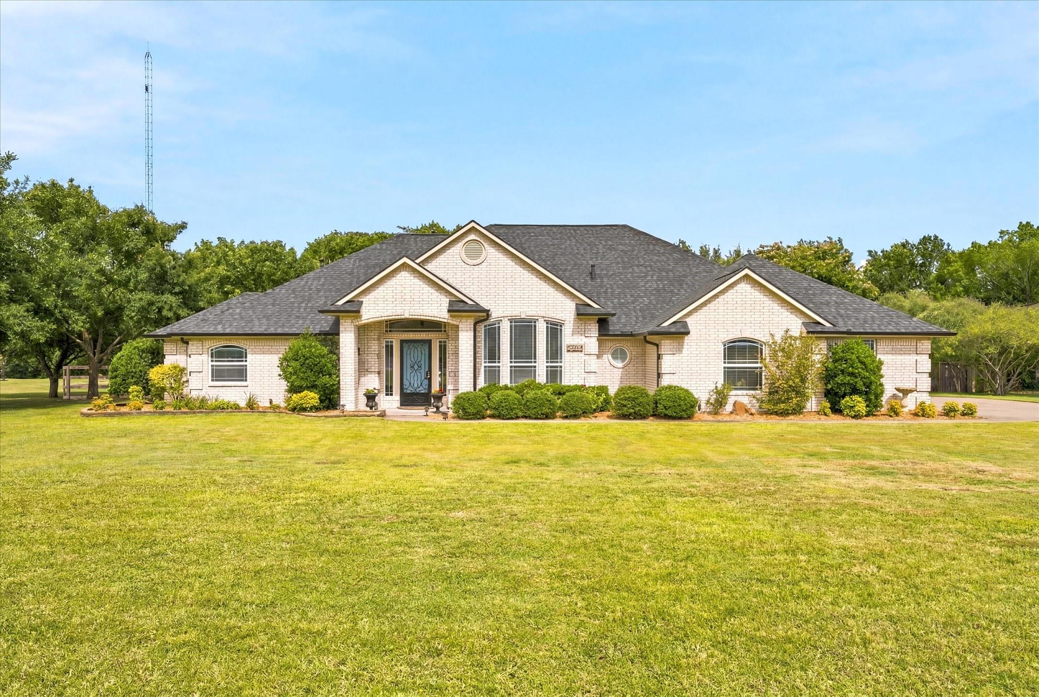 main property photo 36