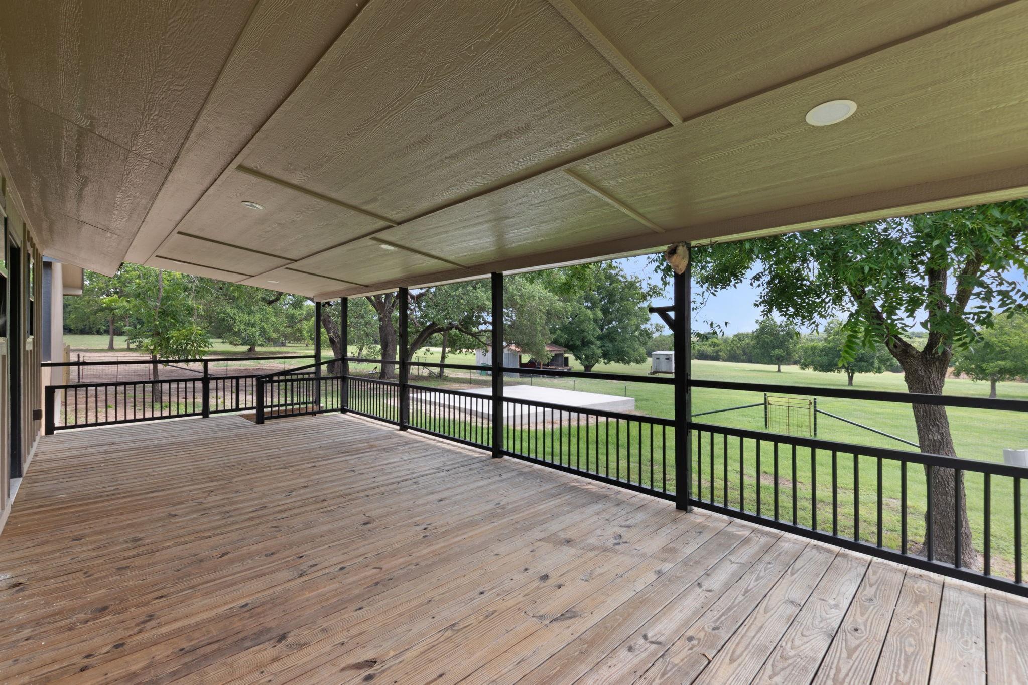 main property photo 26