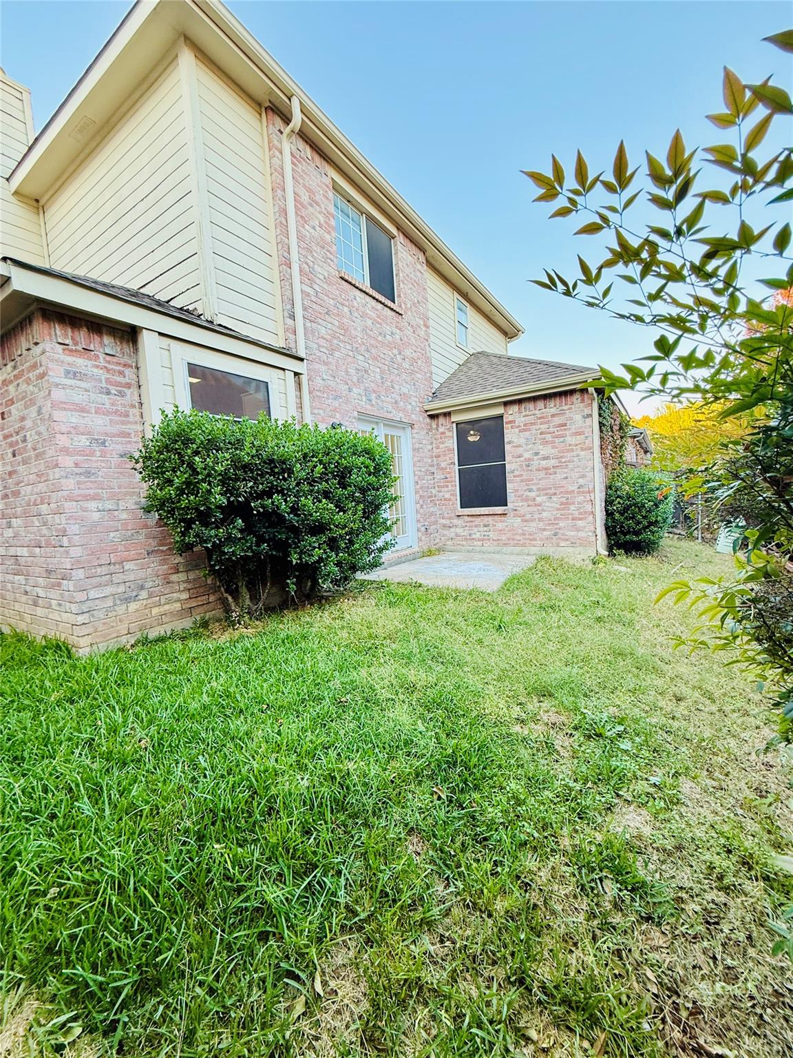 main property photo 20
