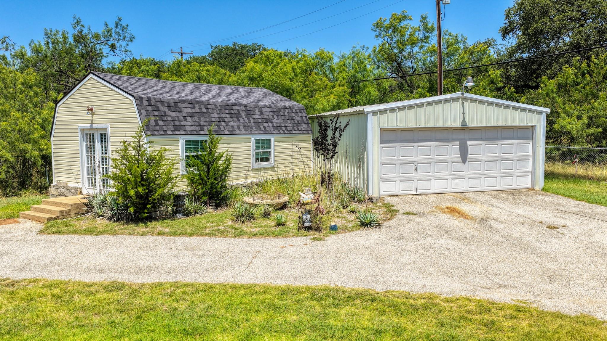 main property photo 36