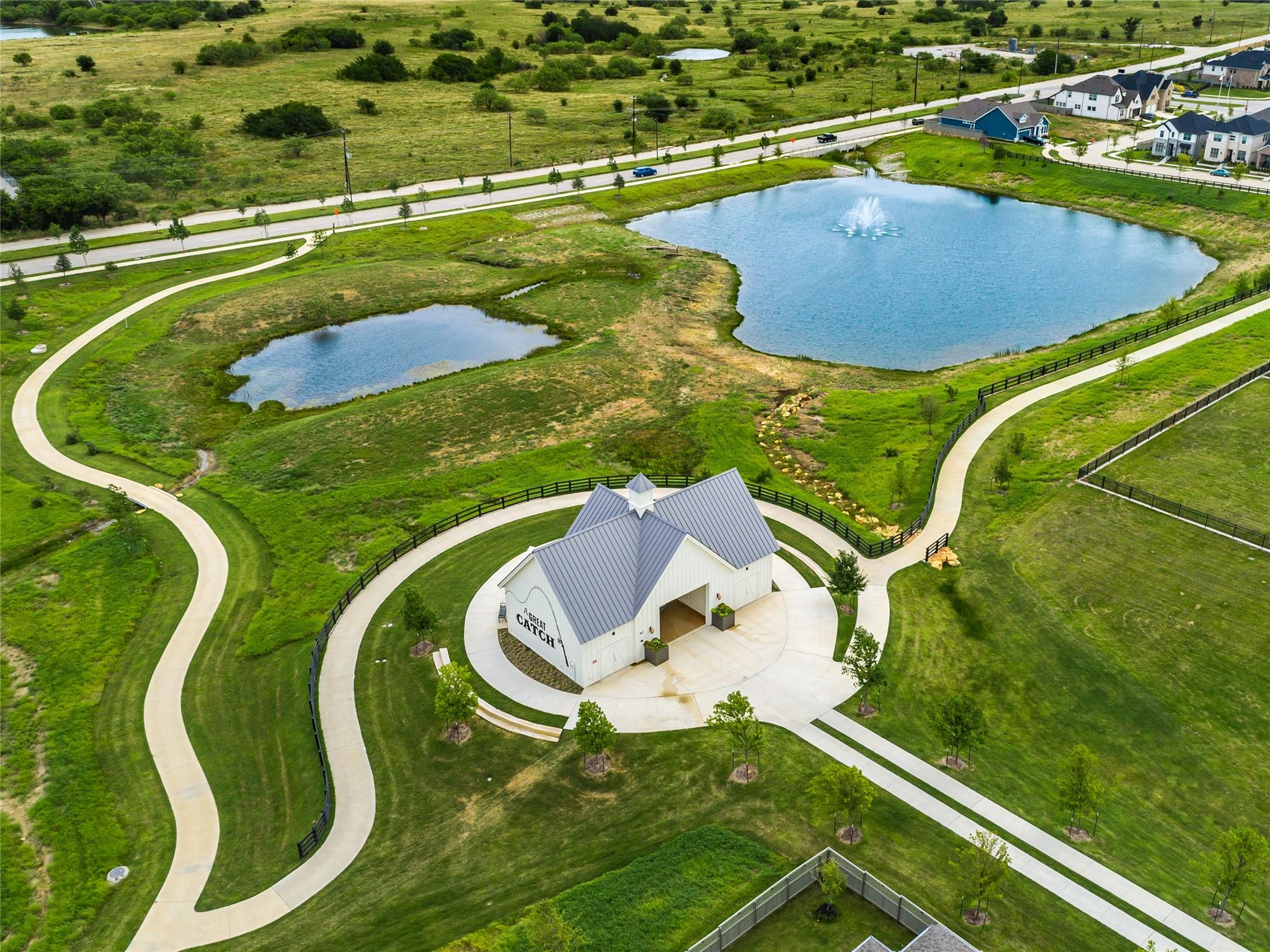 main property photo 35