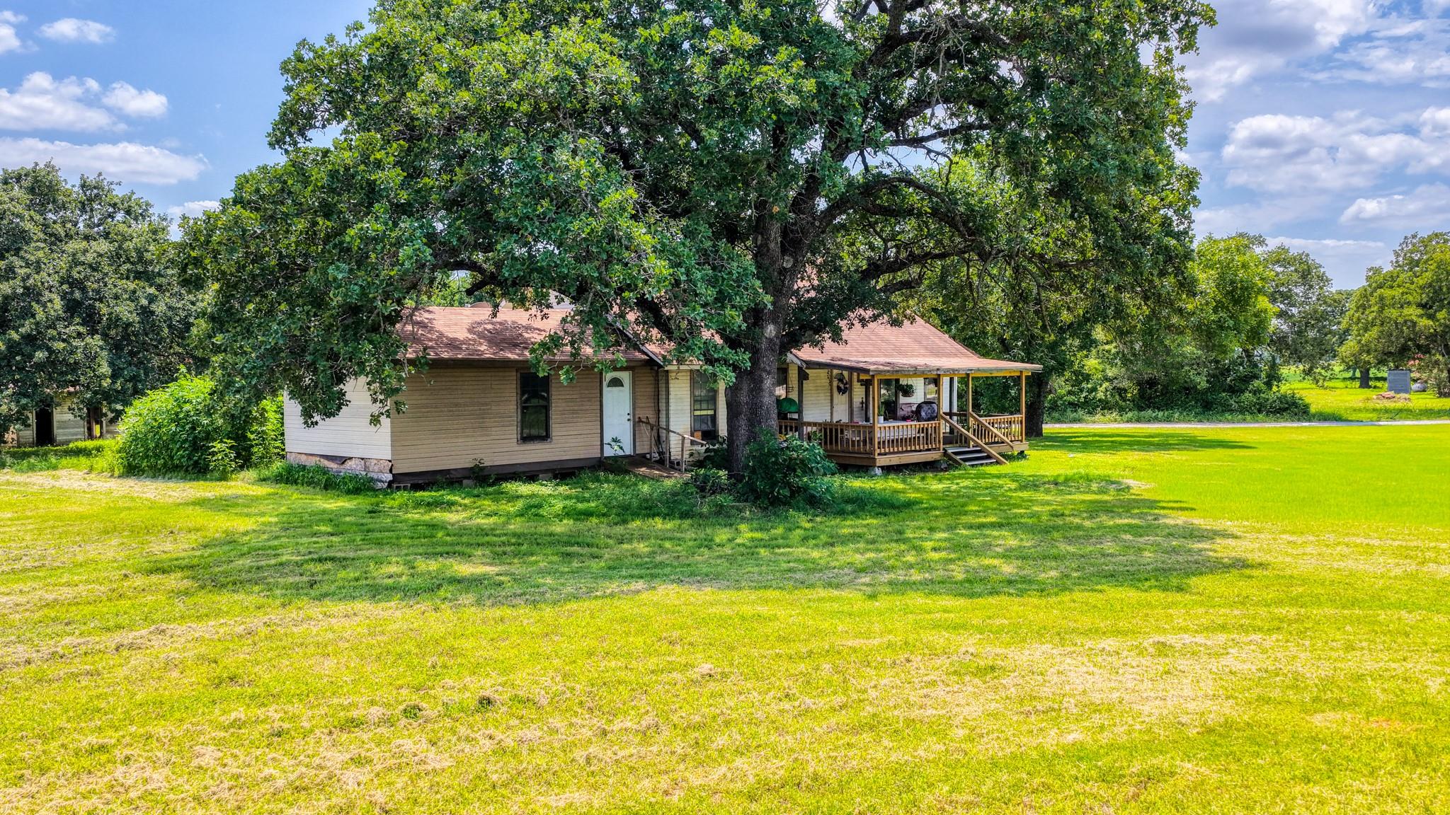 main property photo 30