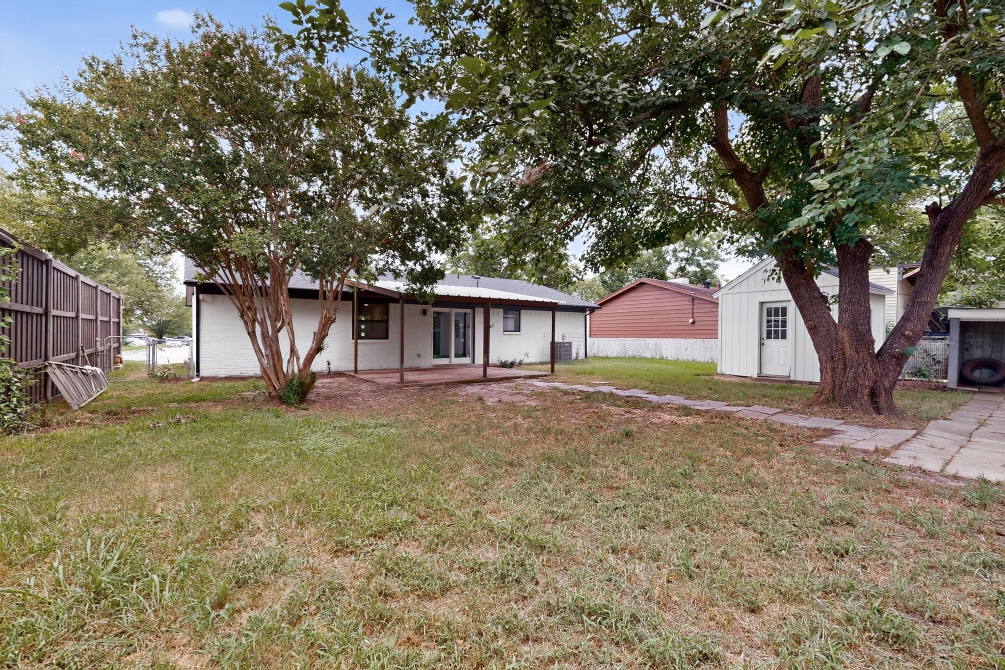 main property photo 37