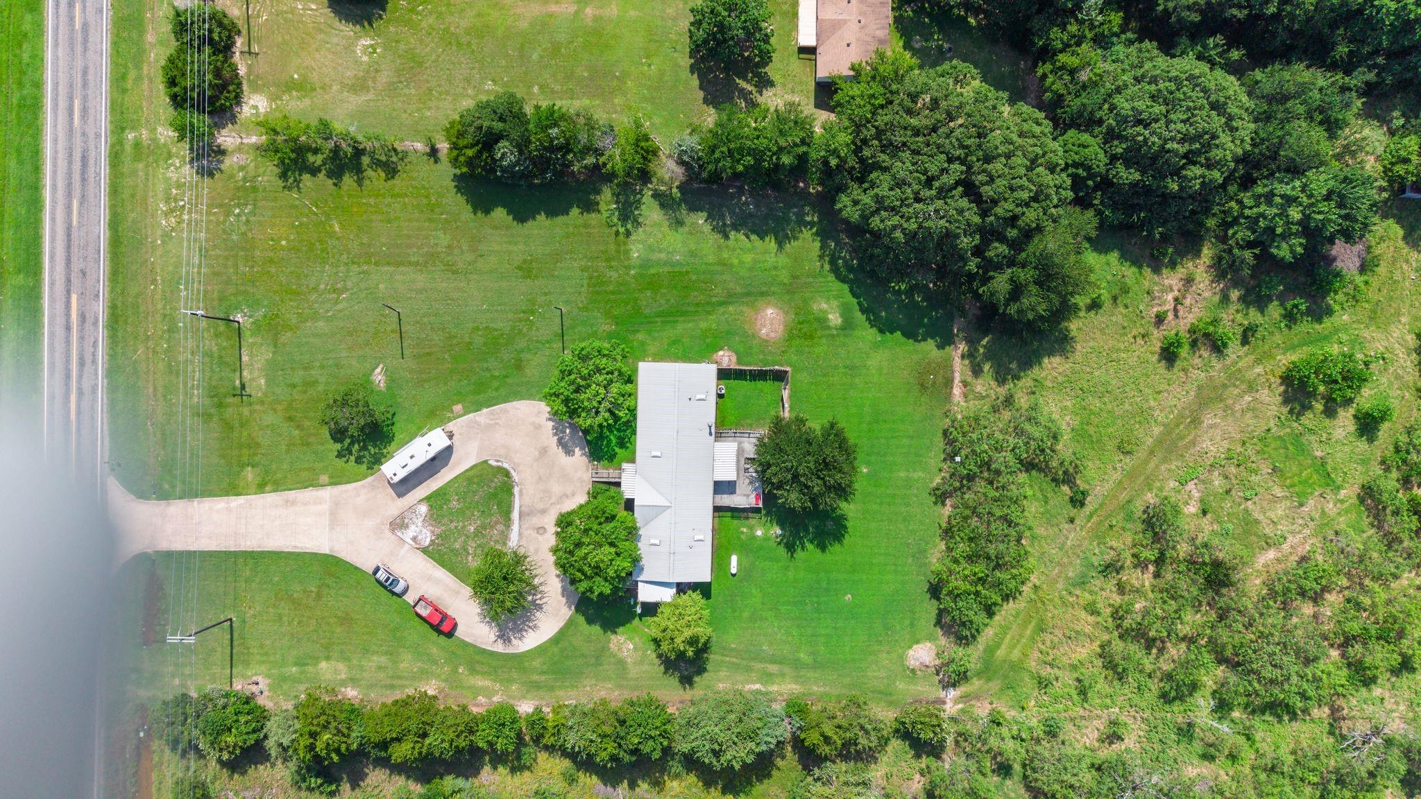 main property photo 36
