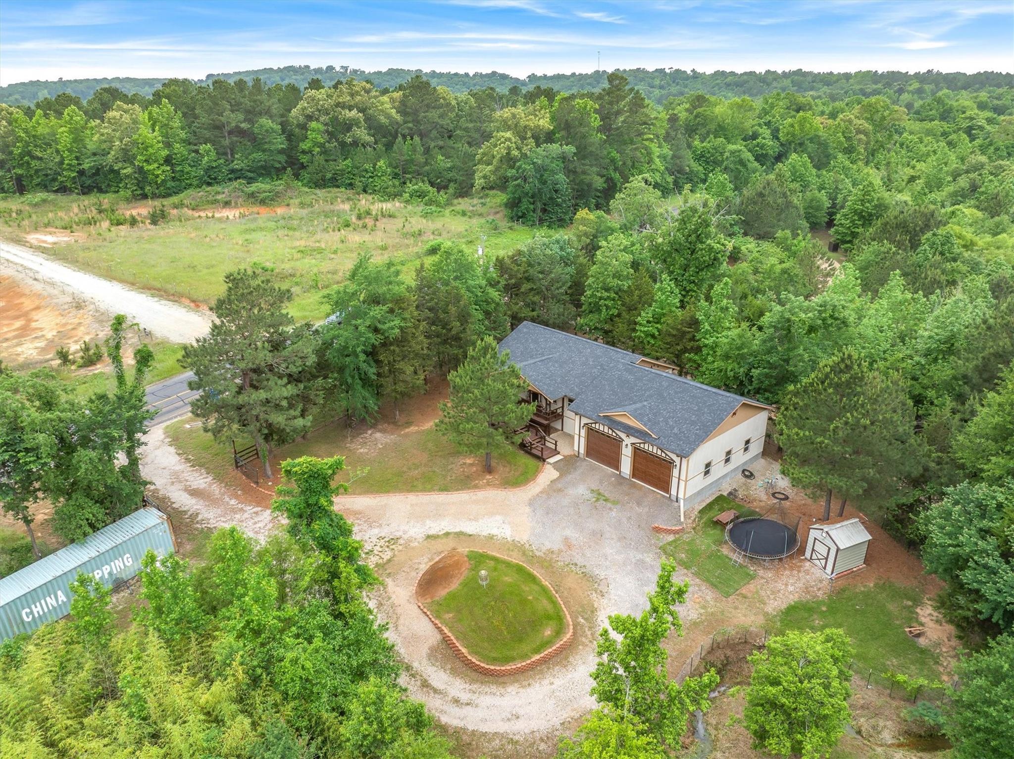 main property photo 36