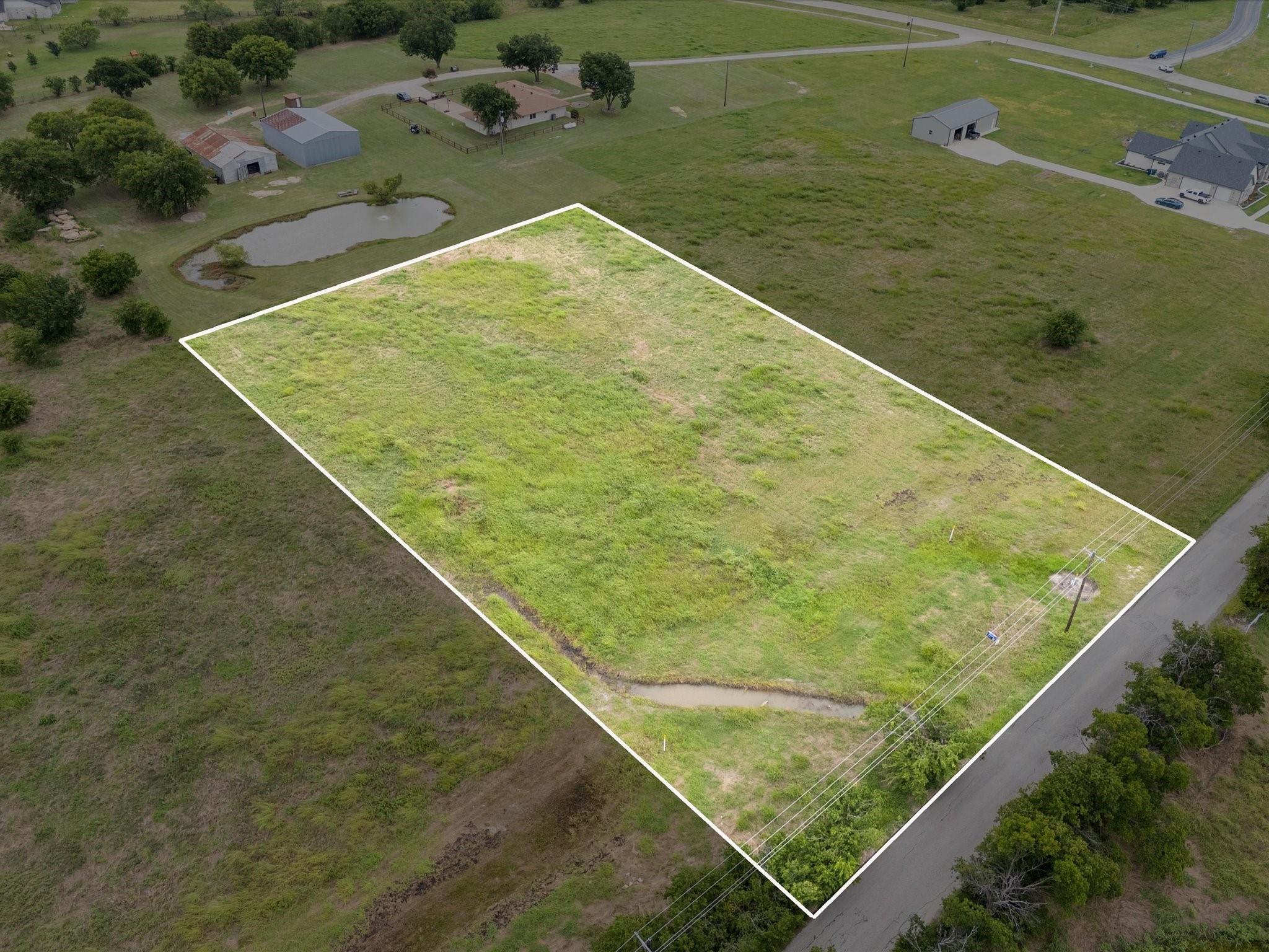 main property photo 10