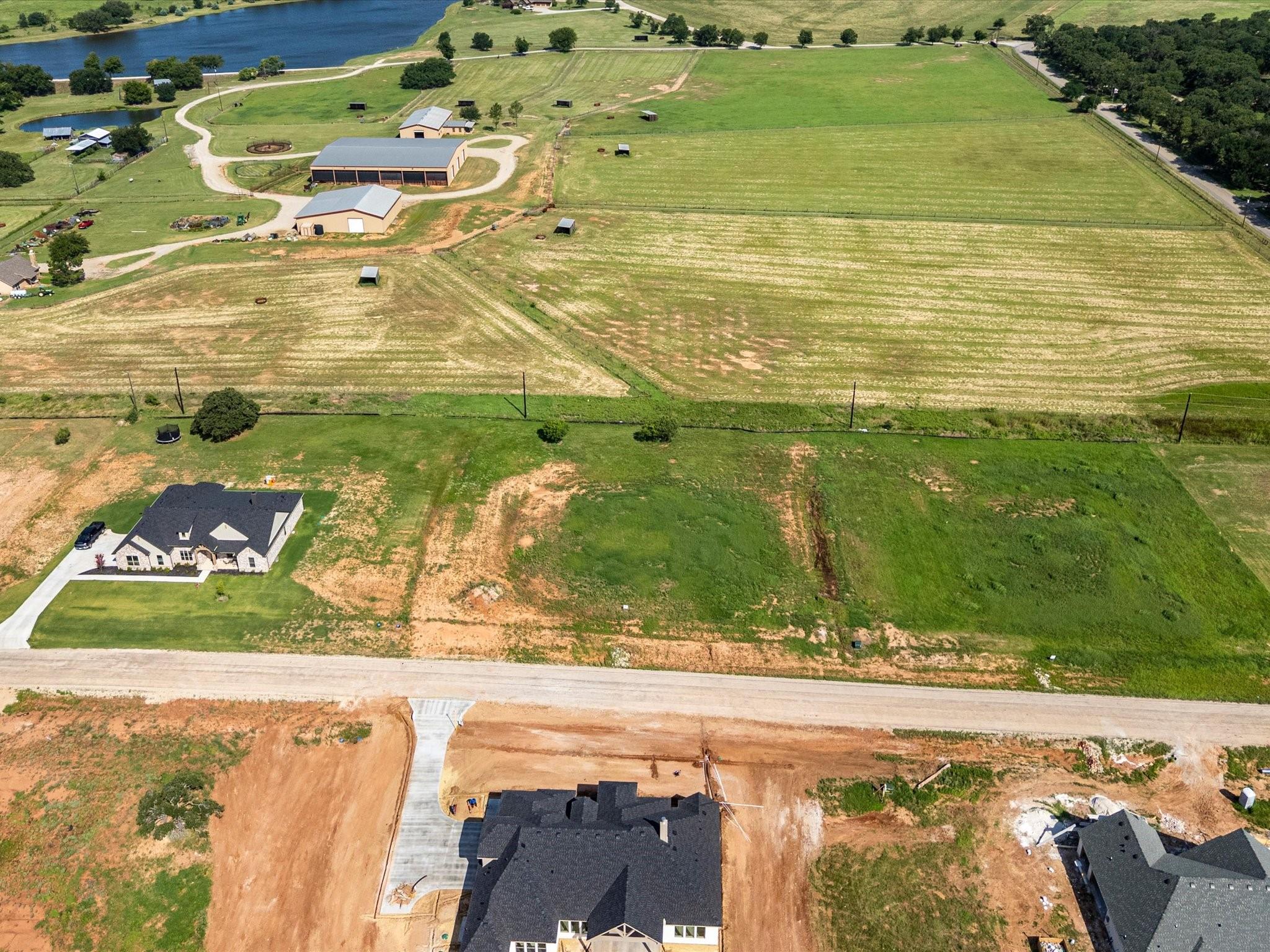 main property photo 14