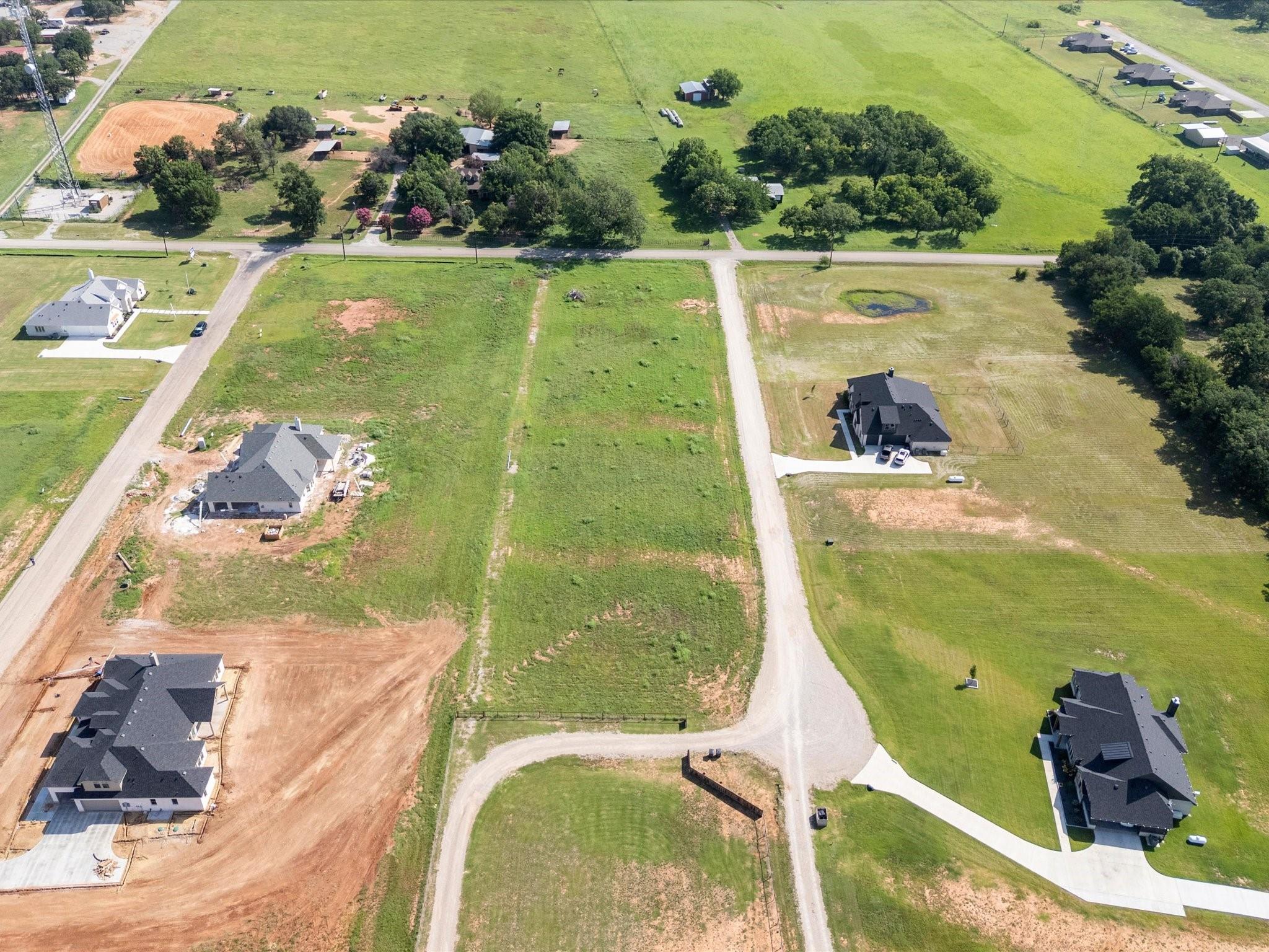 main property photo 13