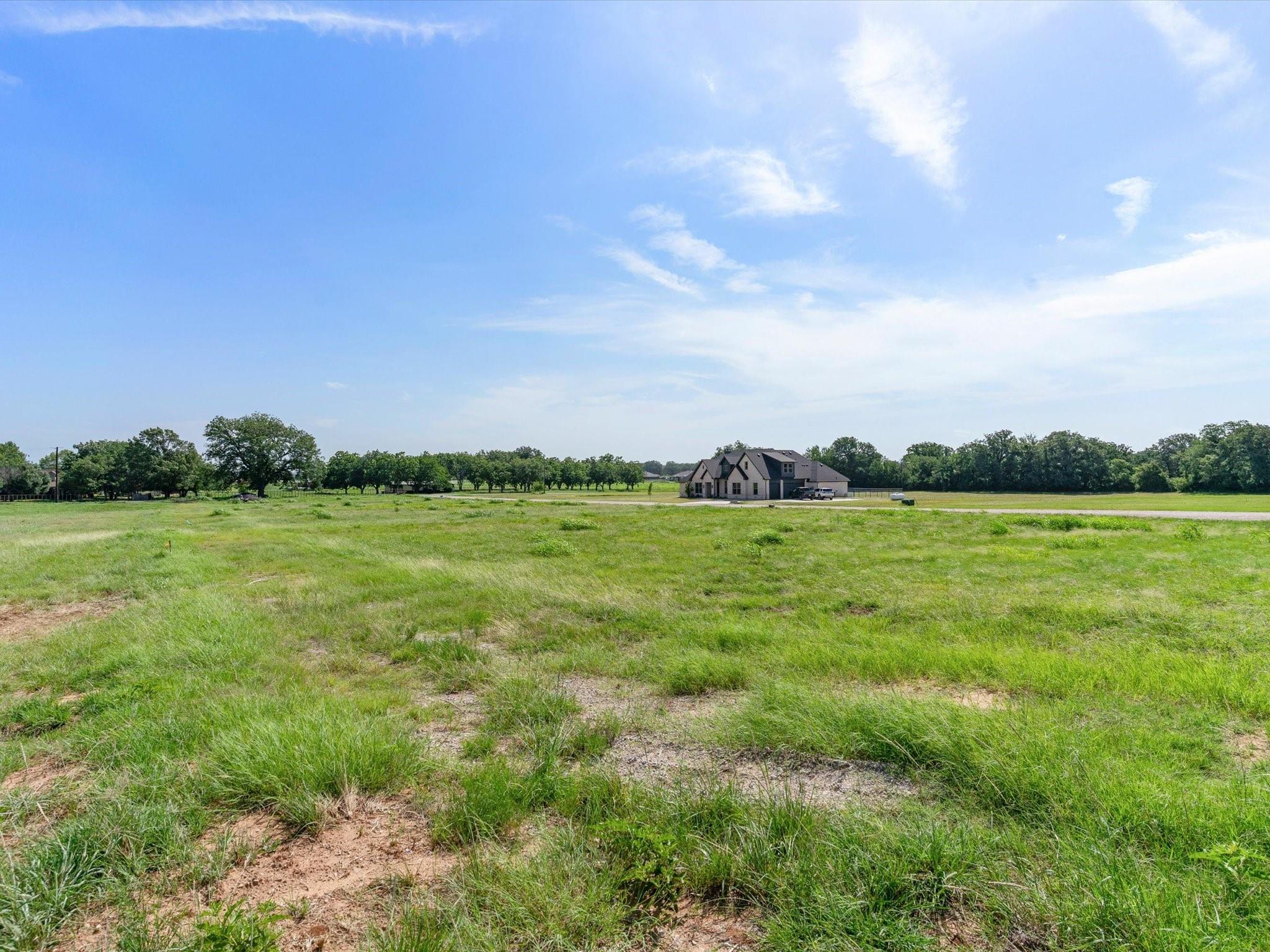 main property photo 8