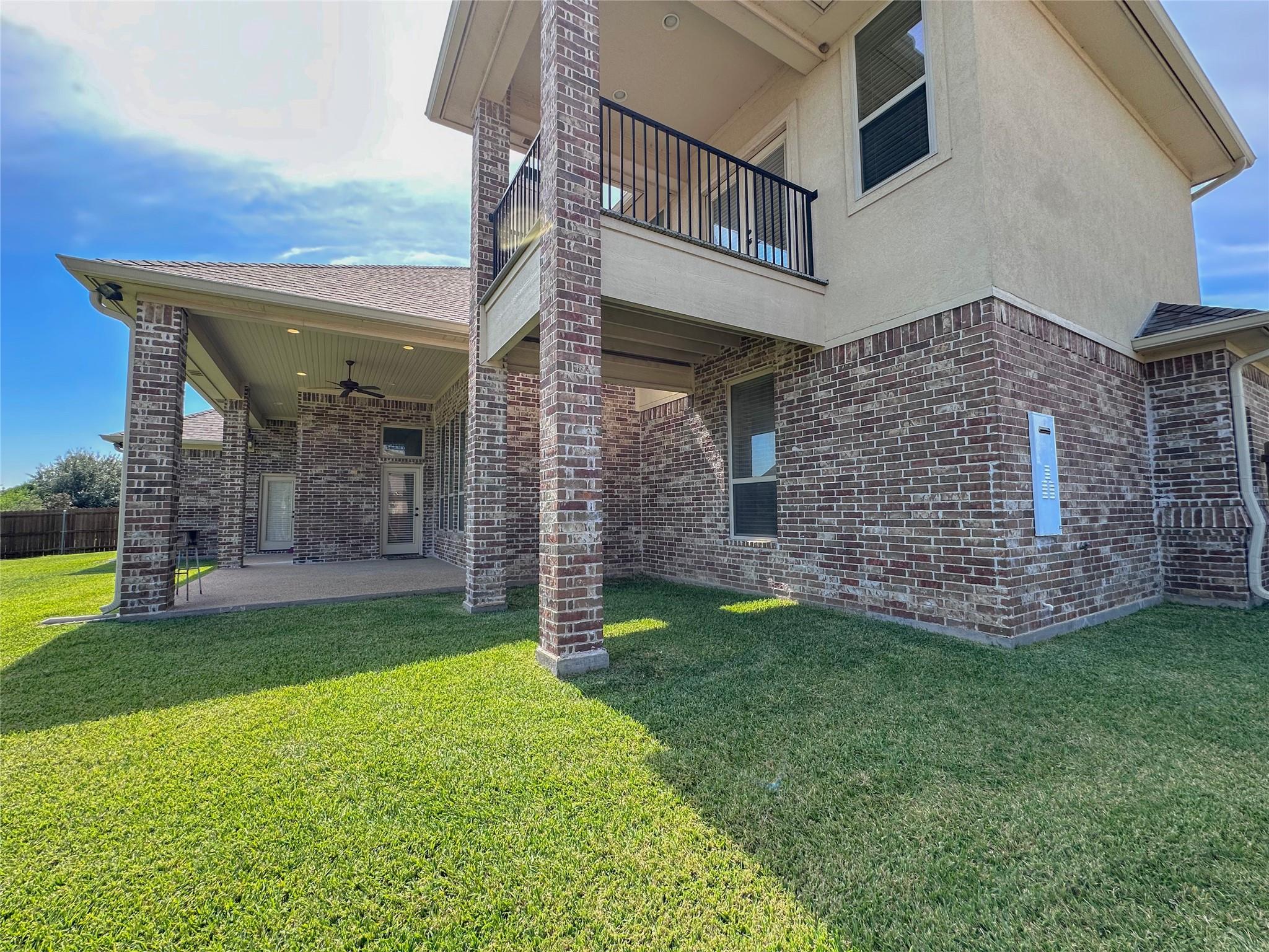 main property photo 6