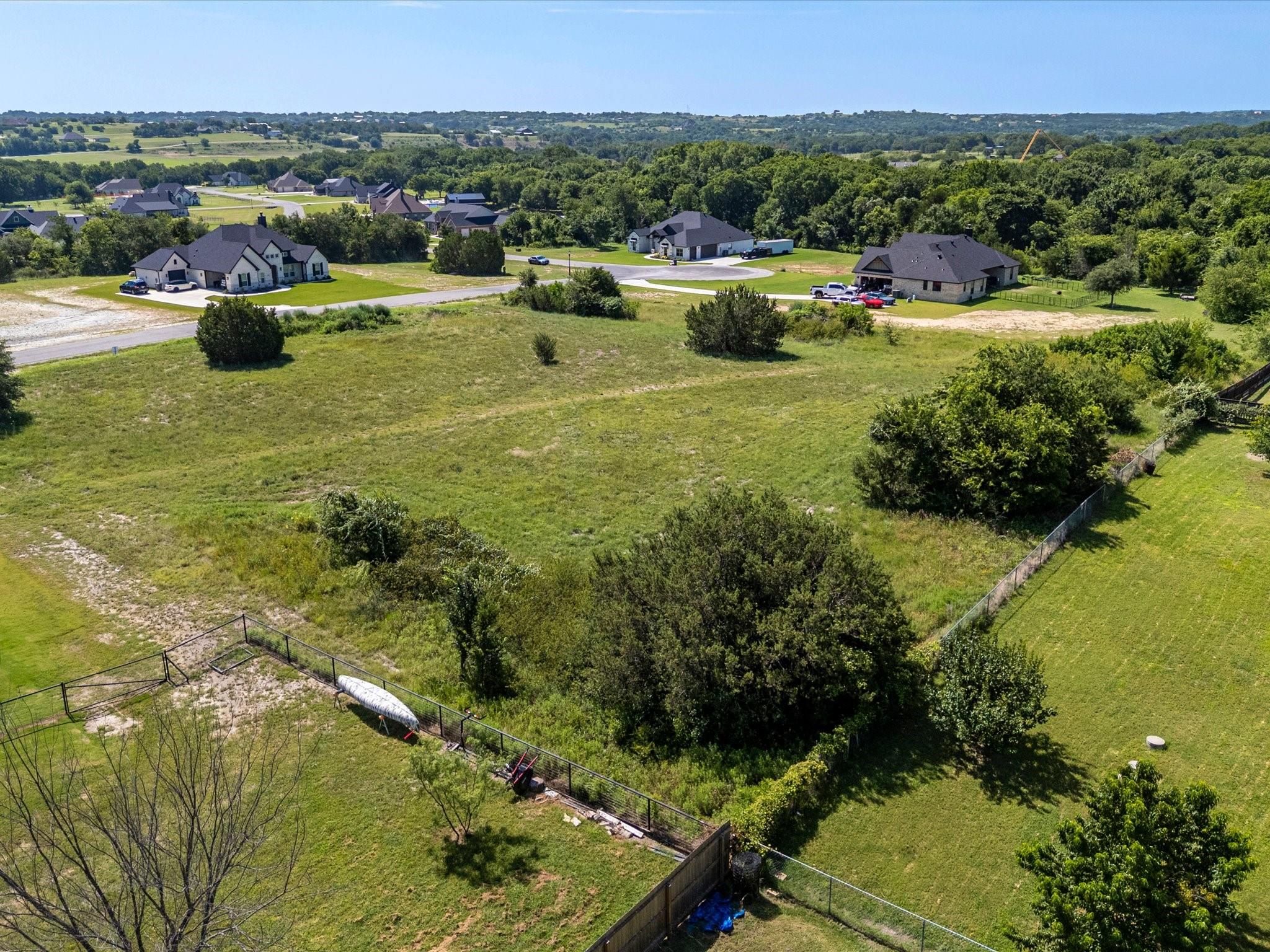 main property photo 18