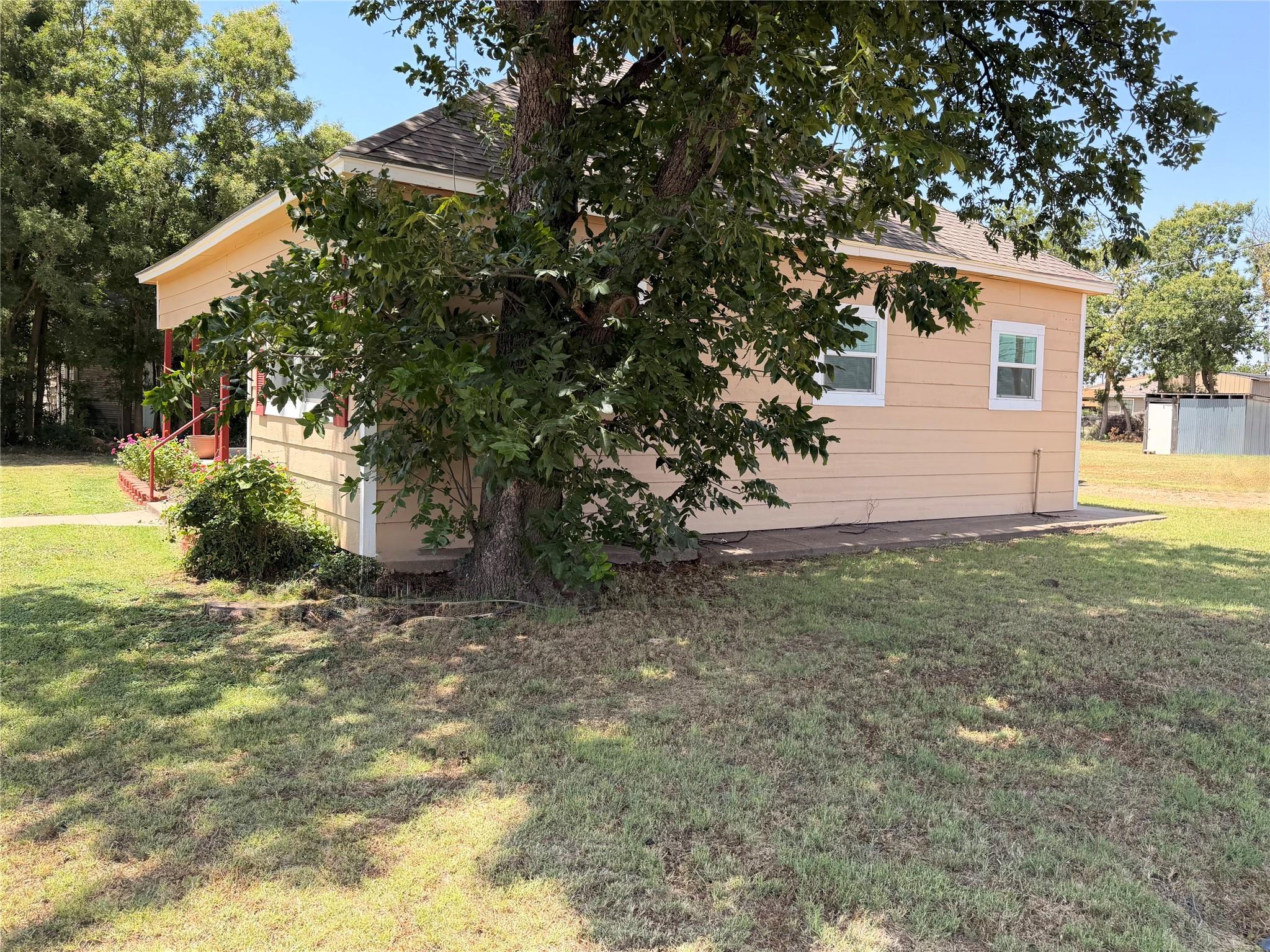 property viewer photo 4